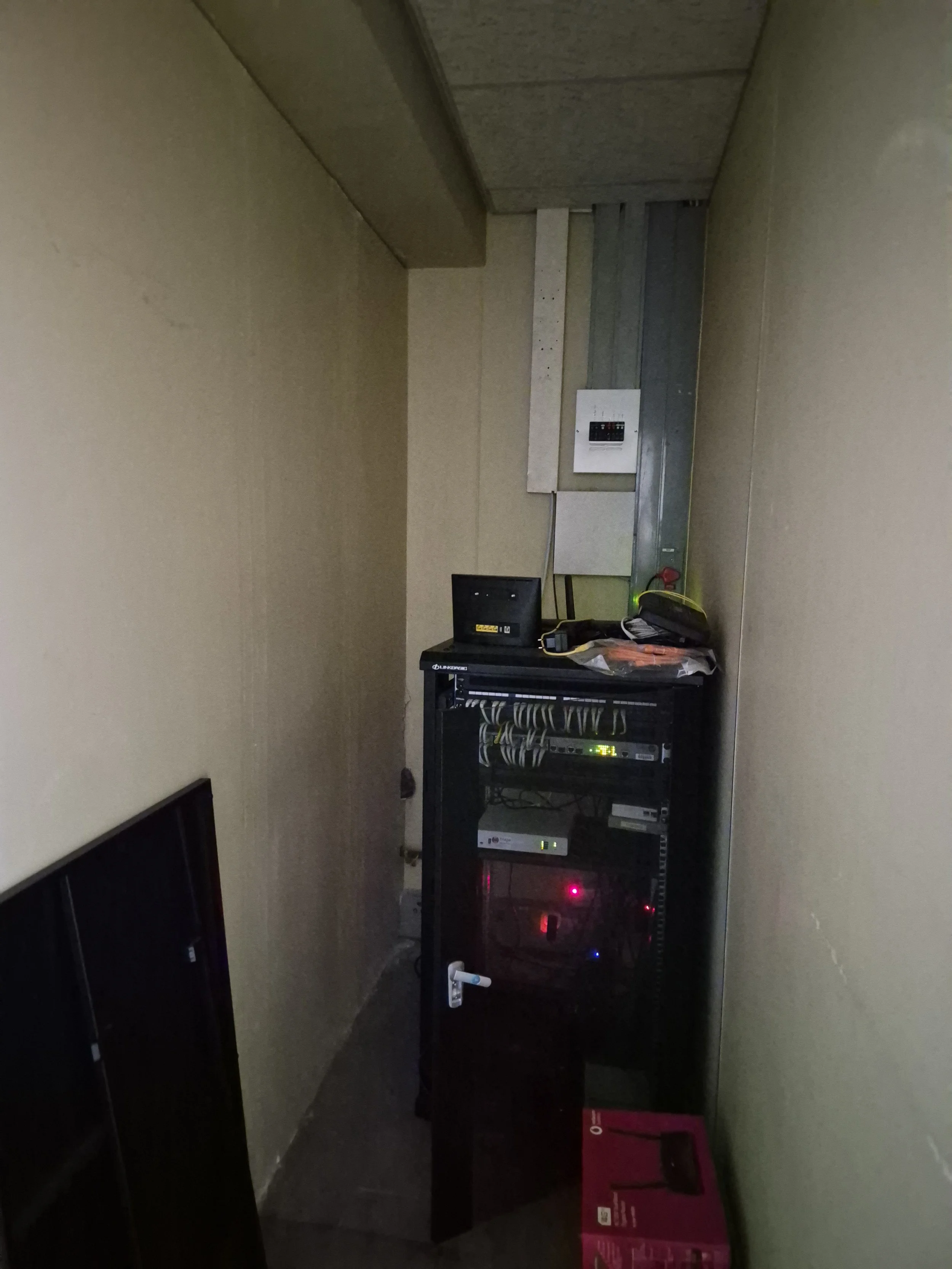 Server Room 1.jpg