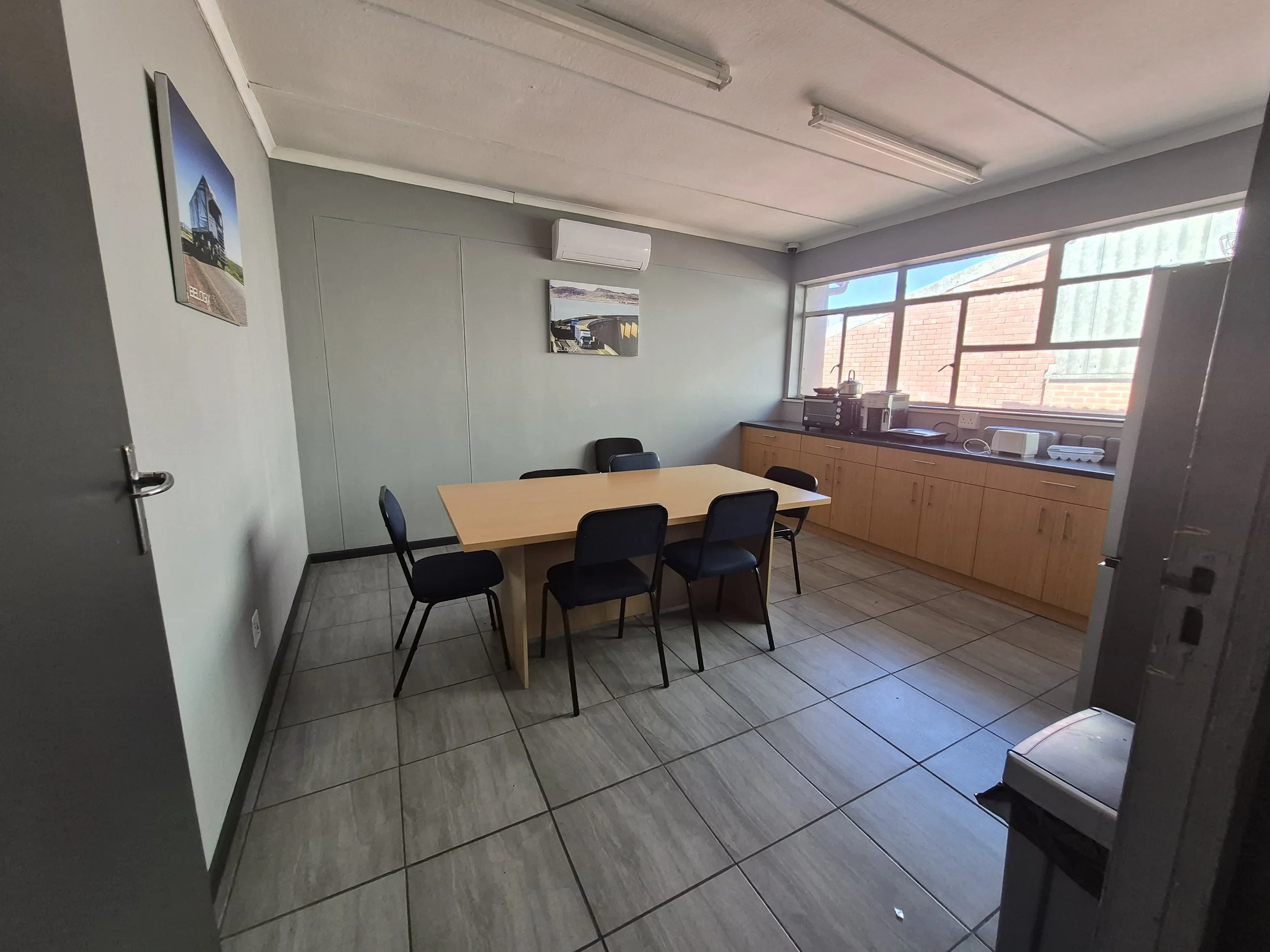 PauseRoom - Copy.jpg
