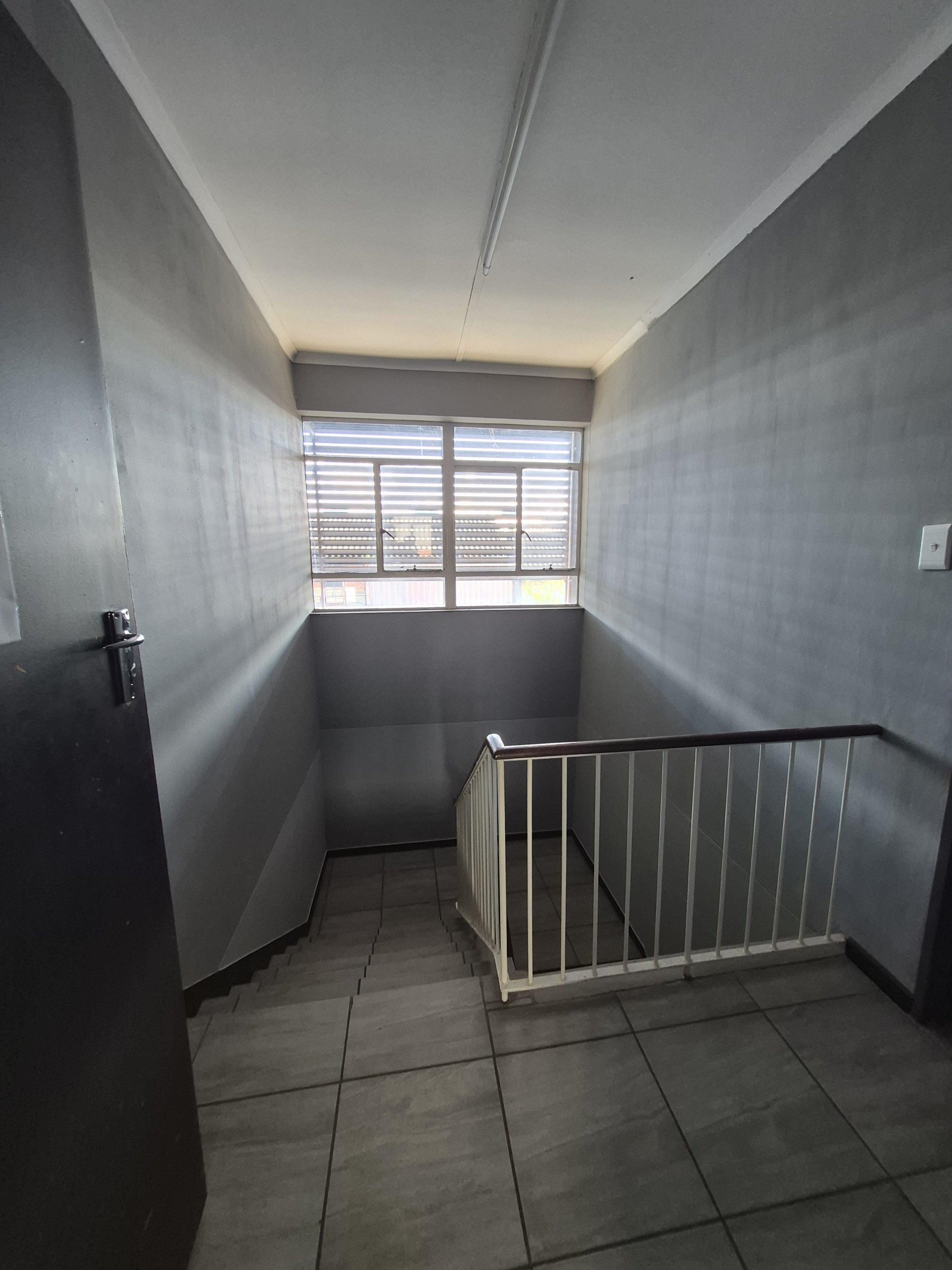InternalStairs_GroundFloor_Closed.jpg