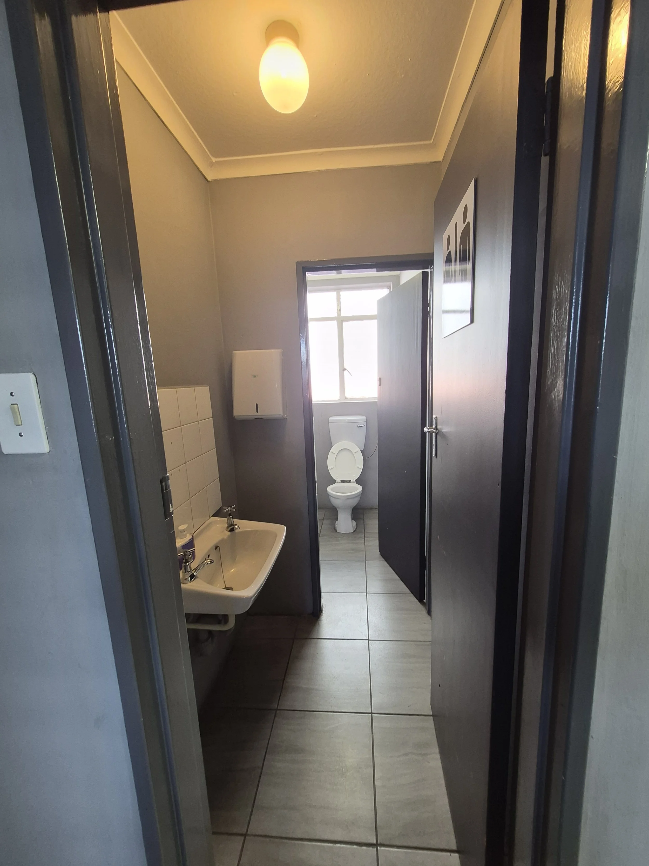 SharedToiletFacilities.jpg