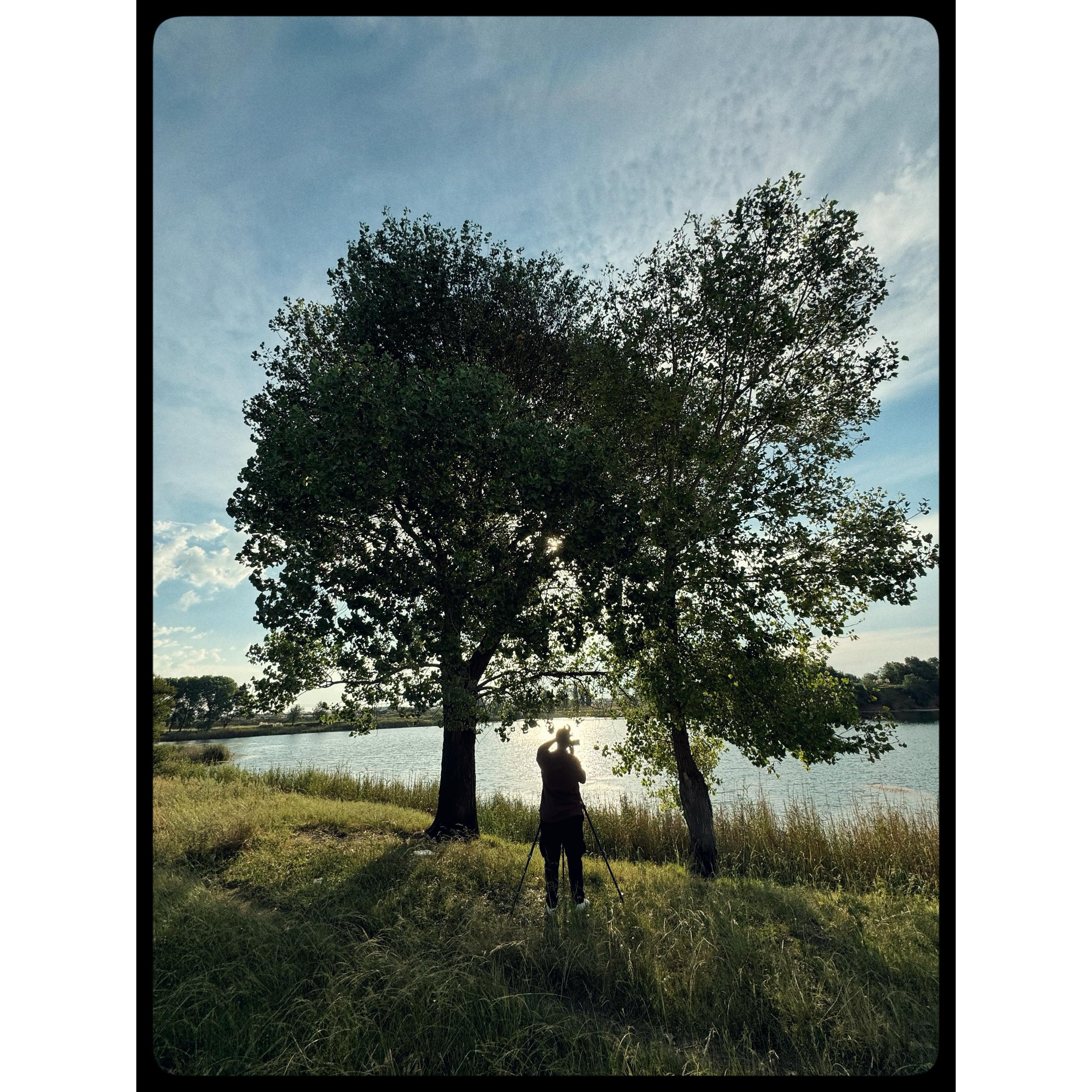 Recently did a shoot of photographer @lindokuhle.sobekwa with the lovely people at @magnumphotos for veuve clicquot. We shot some pretty stuff on 16mm which I&rsquo;m share soon. Here&rsquo;s a little BTS from the shoot. Thank you for the cool shoot 