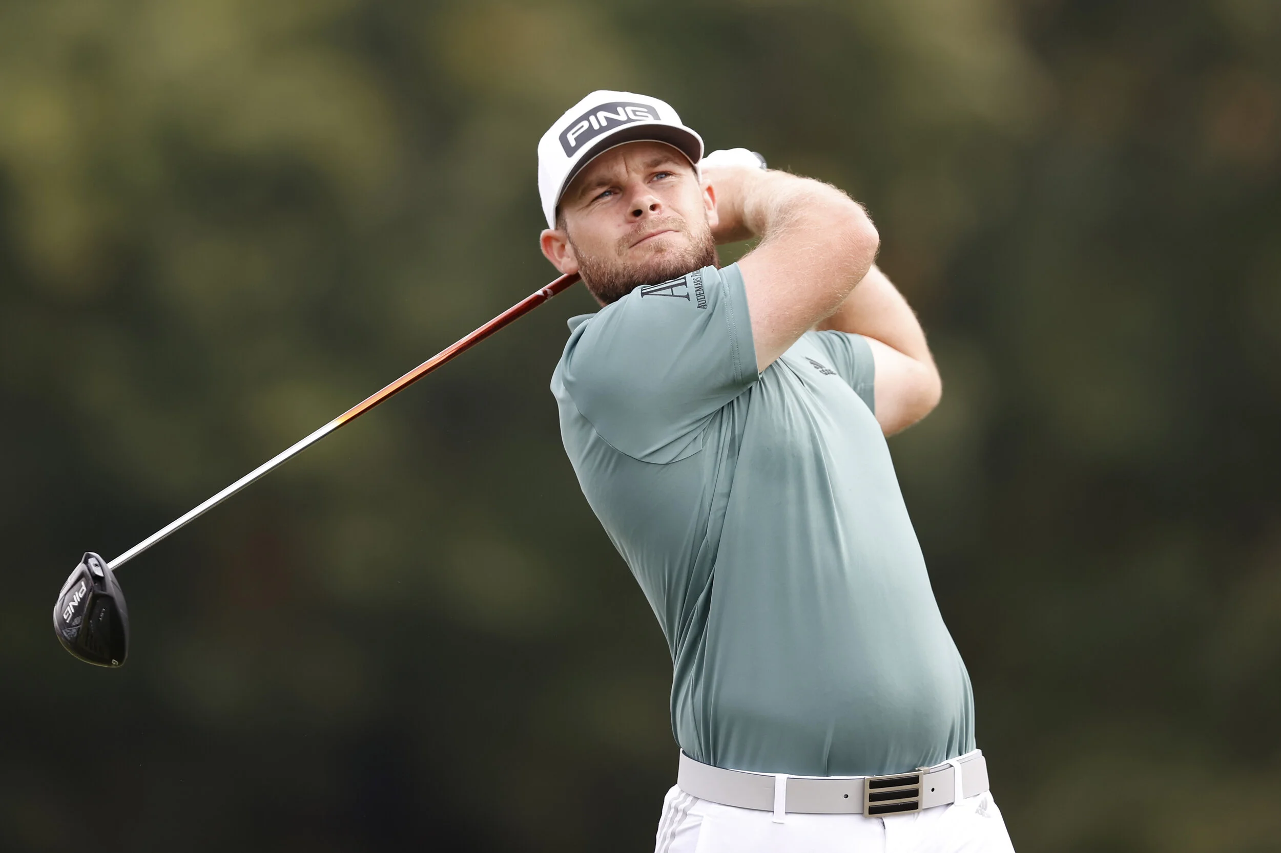 Hatton signs new long-term deal with Modest! Golf Management