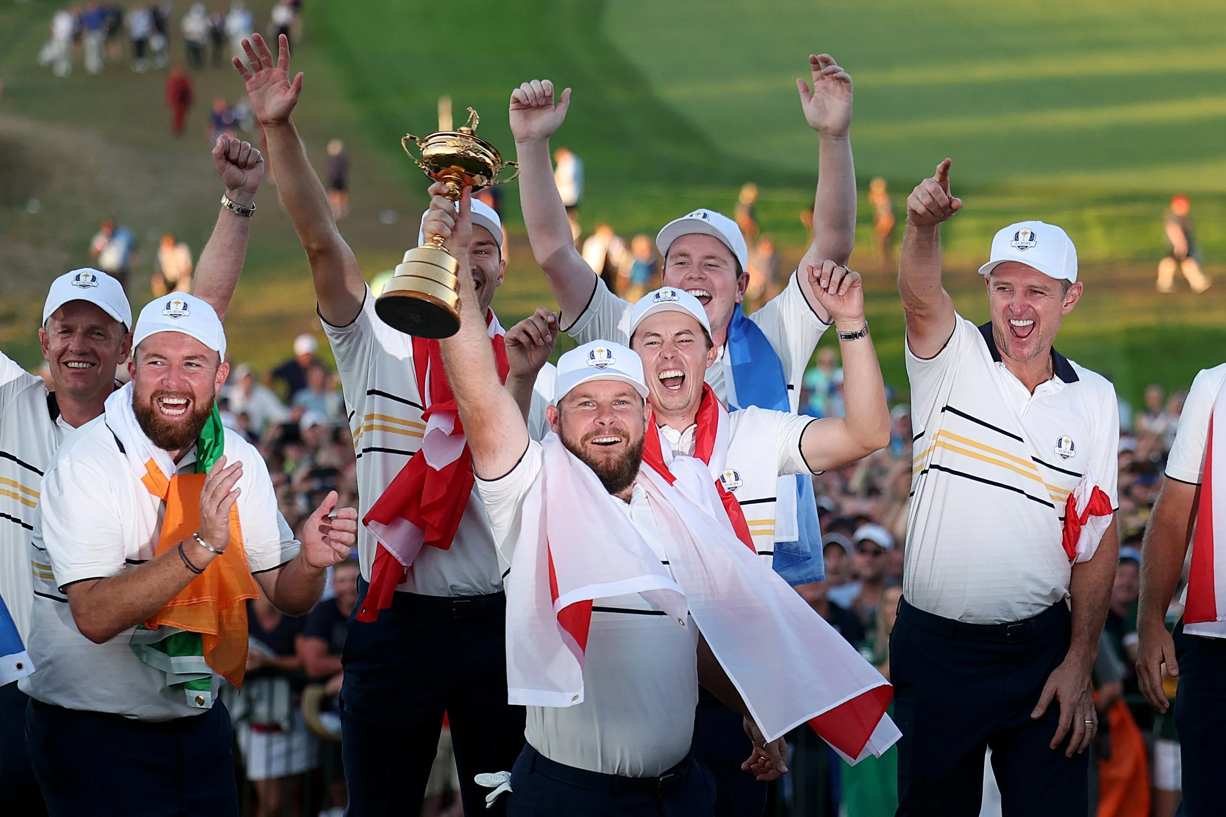Europe &amp; Tyrrell Hatton clinch thrilling 2025 Ryder Cup victory. 