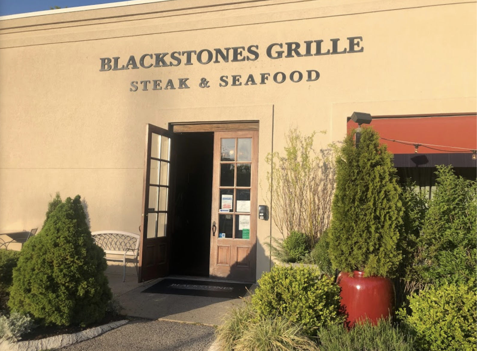 Blackstones Grille