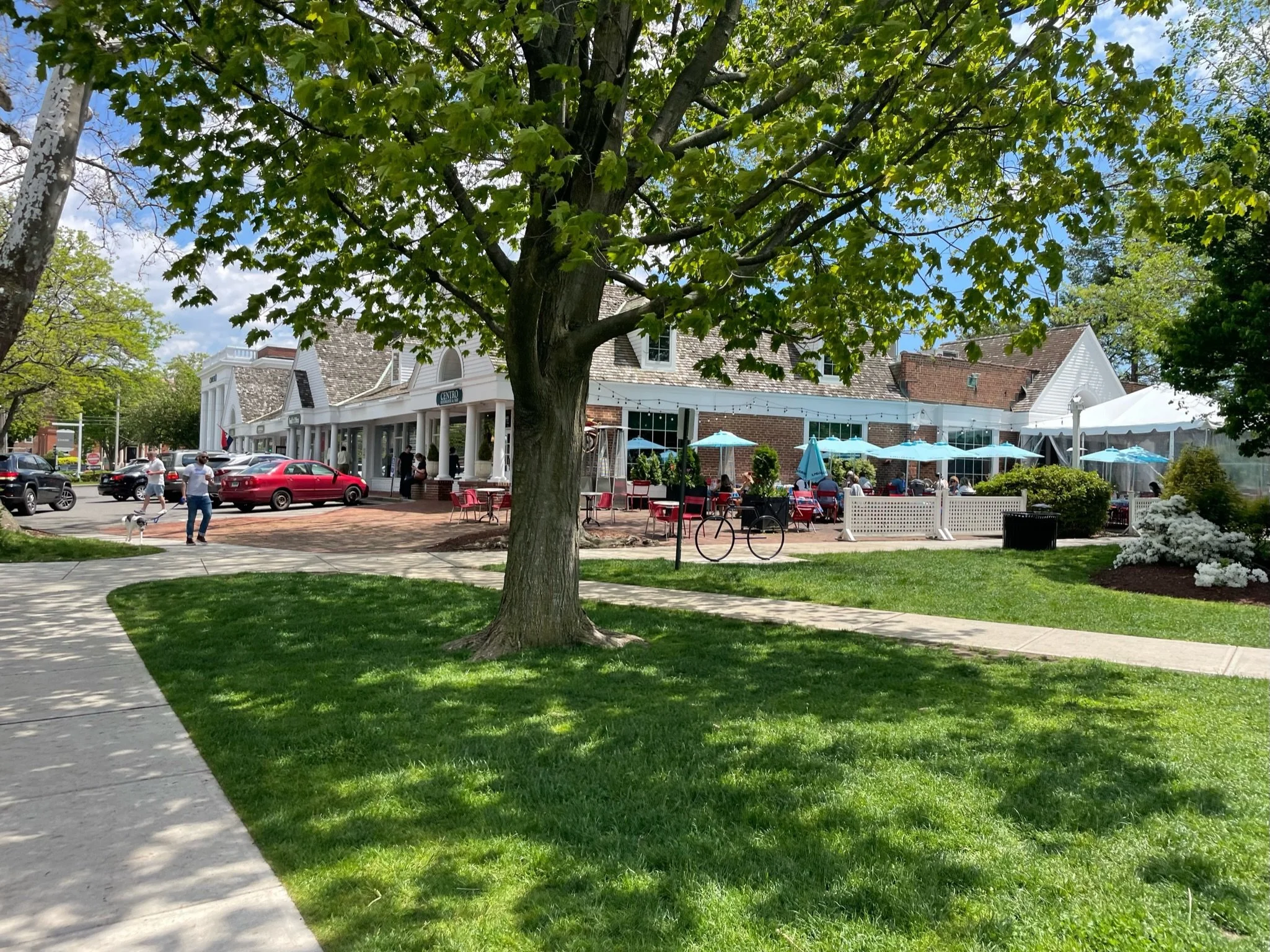 Fairfield downtown outdoor seating area_town center.jpg
