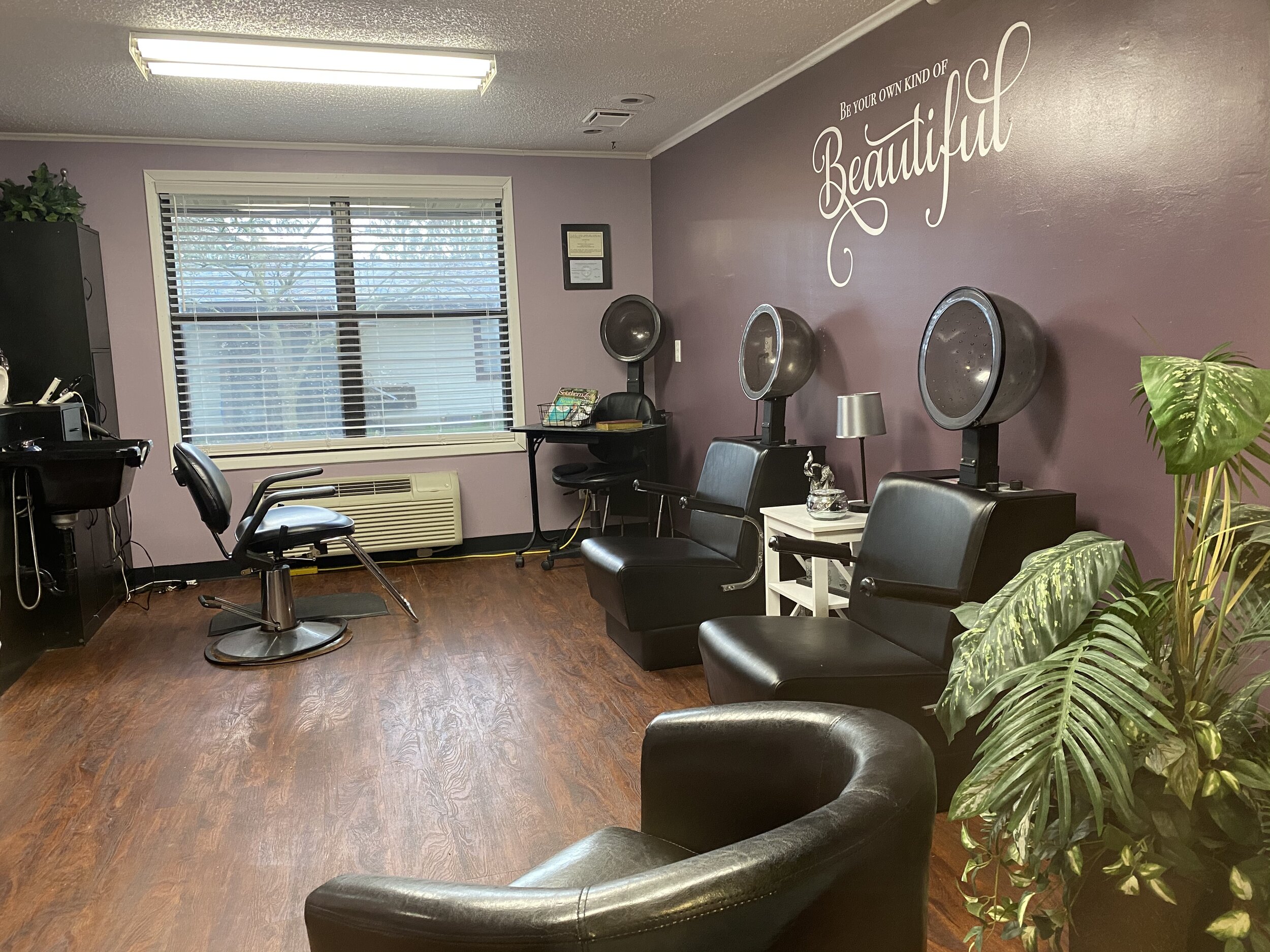 Springfield Assisted Living - Salon