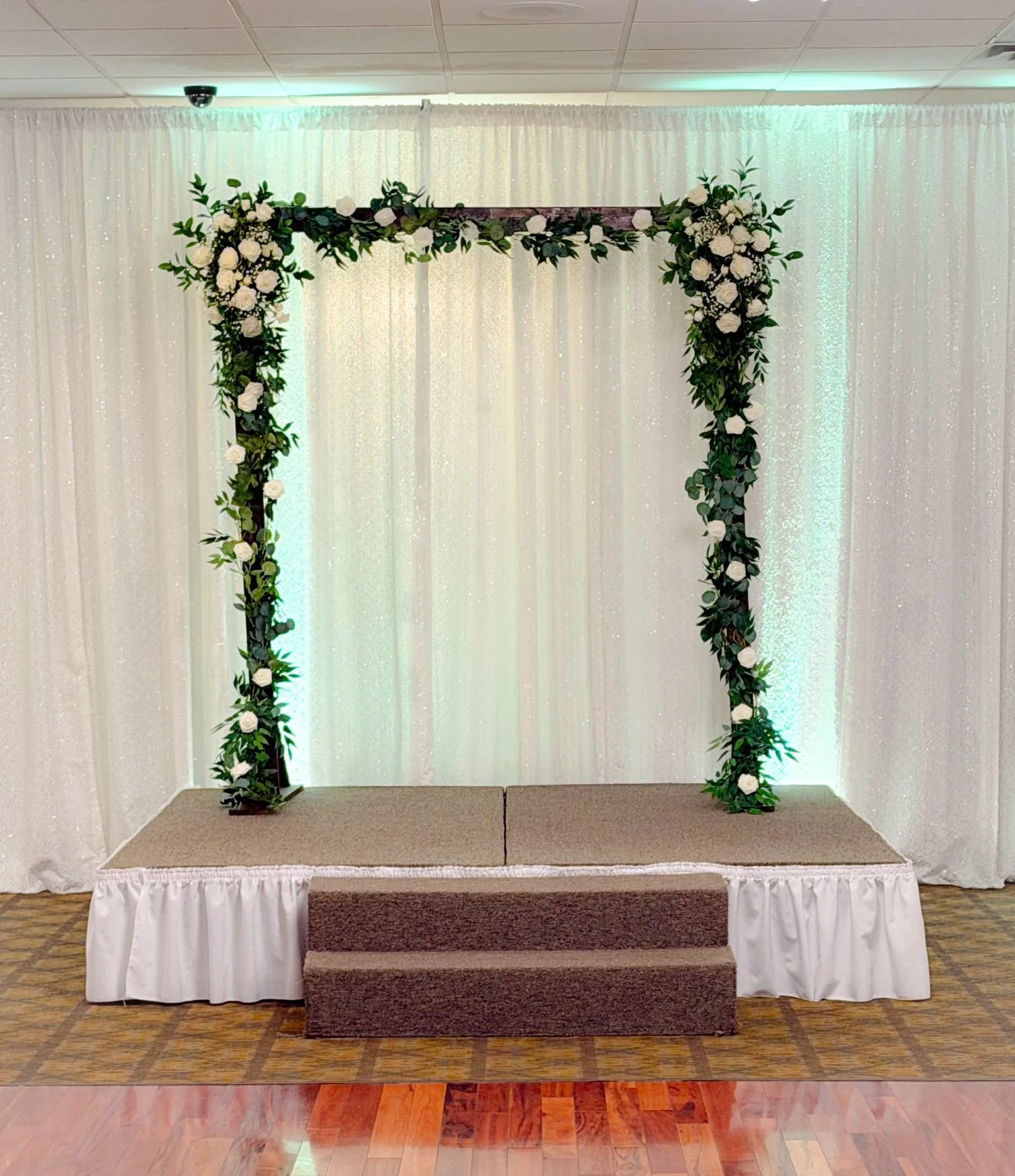 Wood Arch Garland.jpg