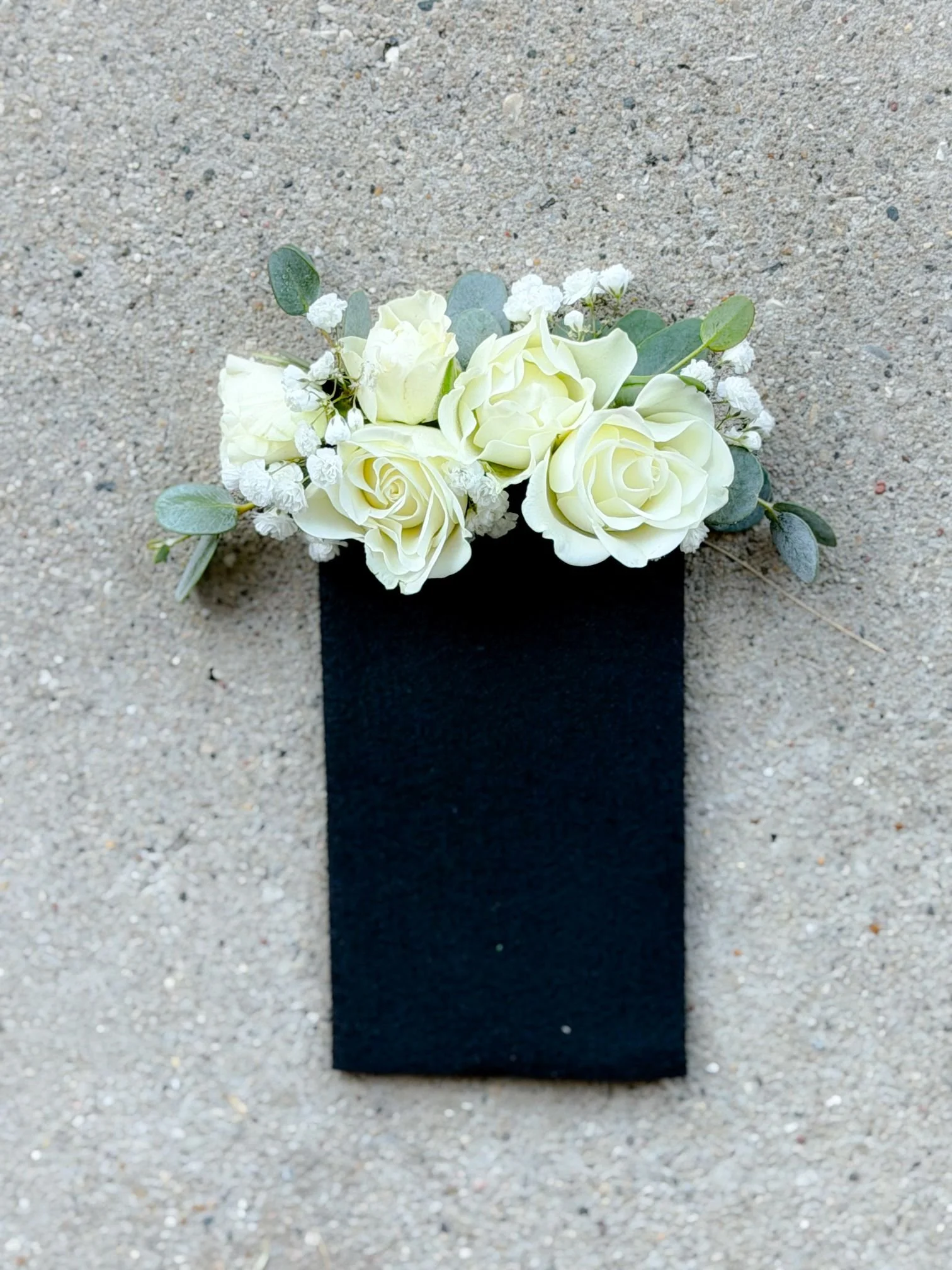 Pocket Square snowflake gyp.jpg