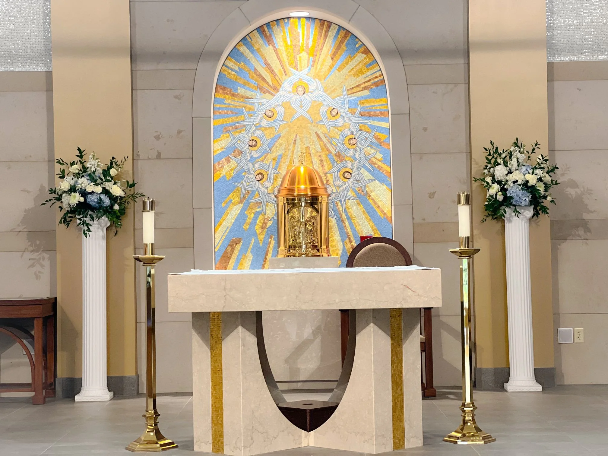 Lumen Christi blue white columns.jpg