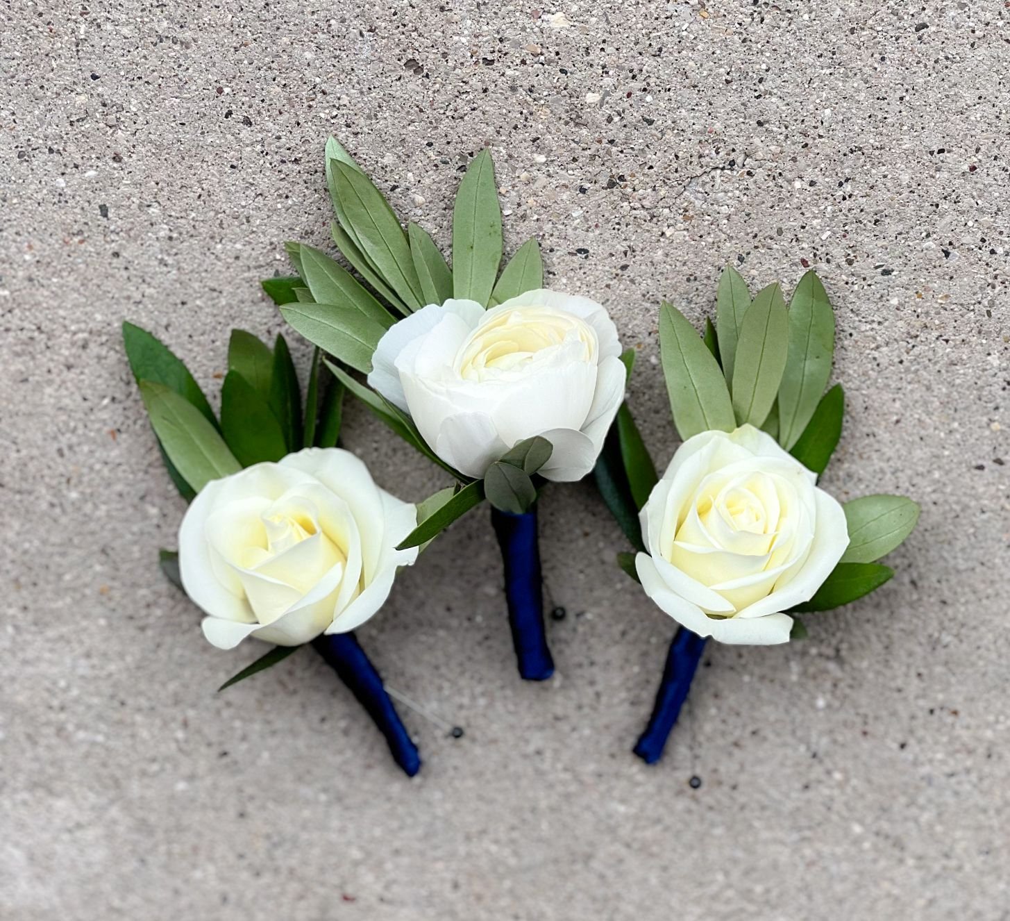 Ranunculus snowflake olive bouts.jpg