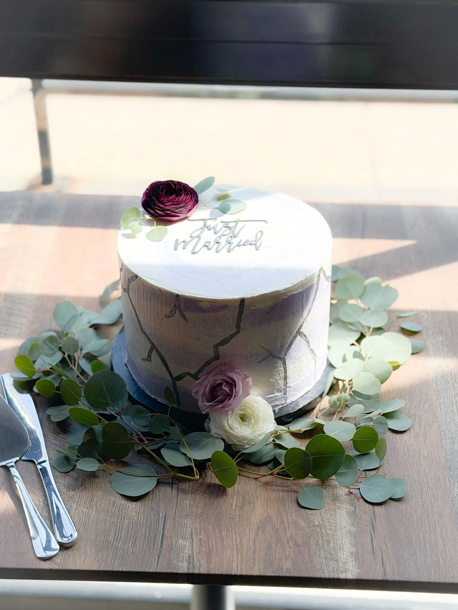 Ranunculus Cake.jpg
