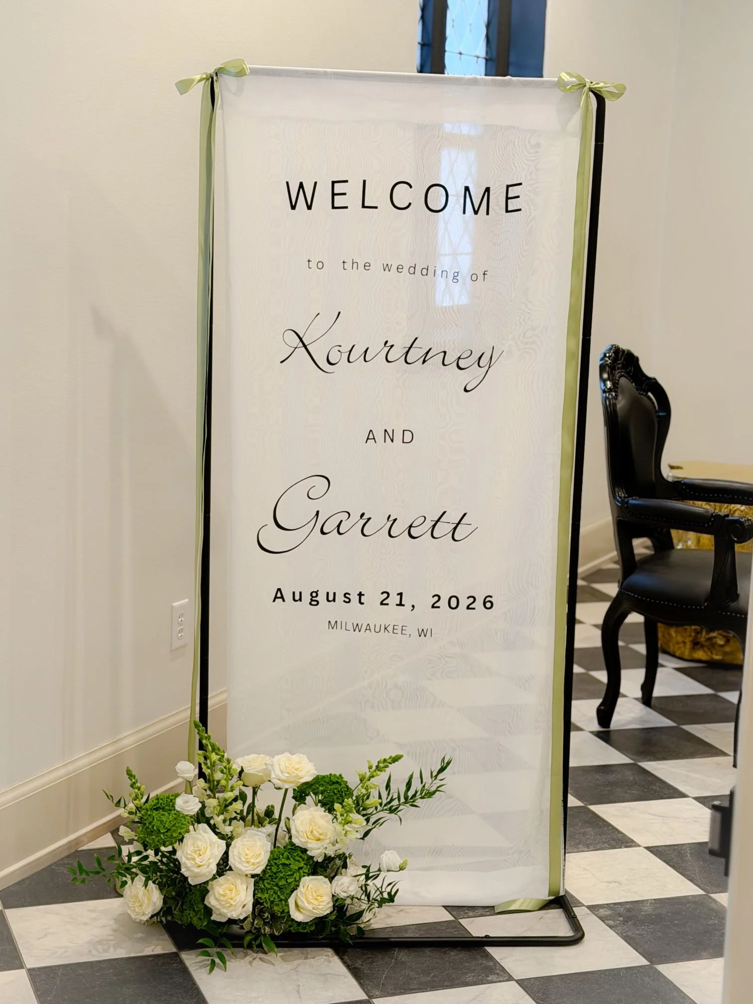 Linen sign lower floor bouquet.jpg