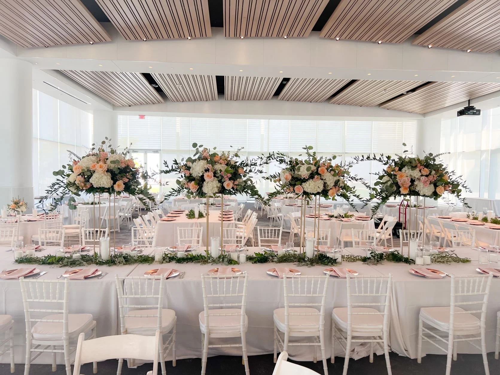 Disovery world kings table gold stands.JPEG