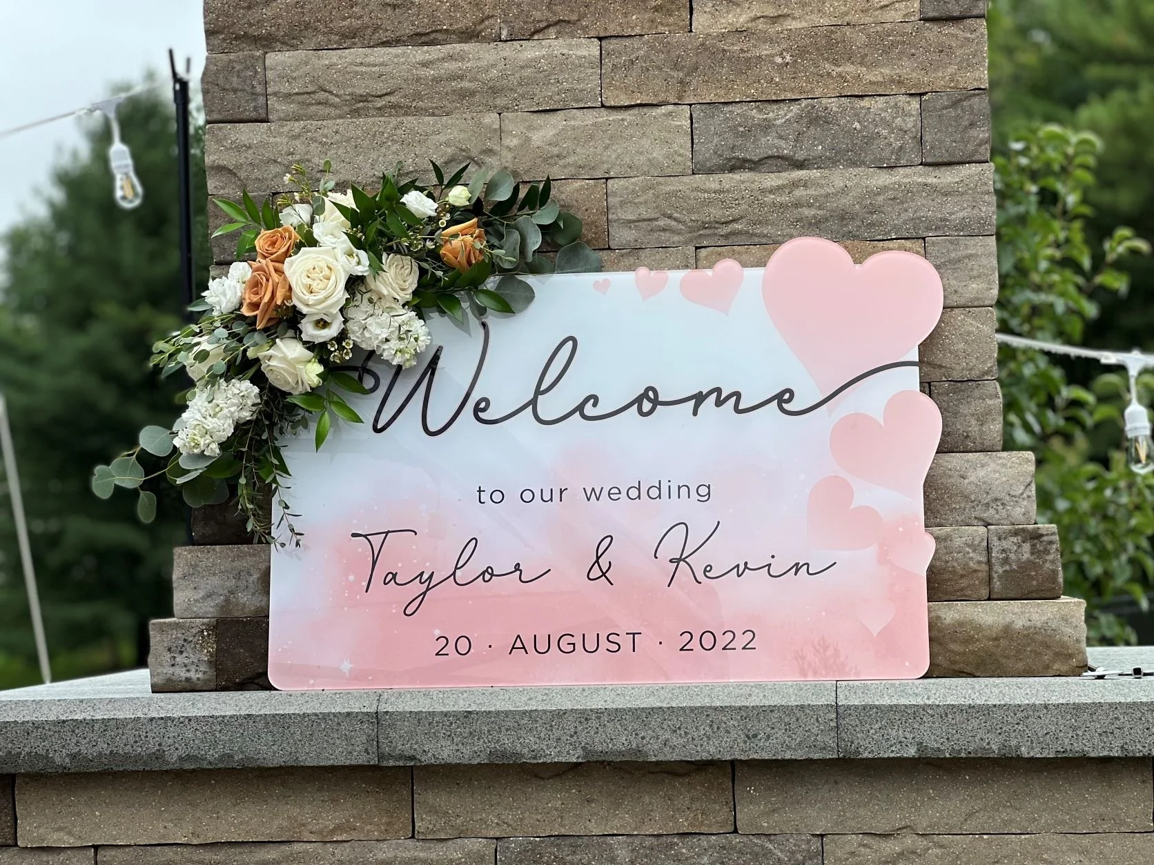 Welcome sign Taylor and Kevin.jpg