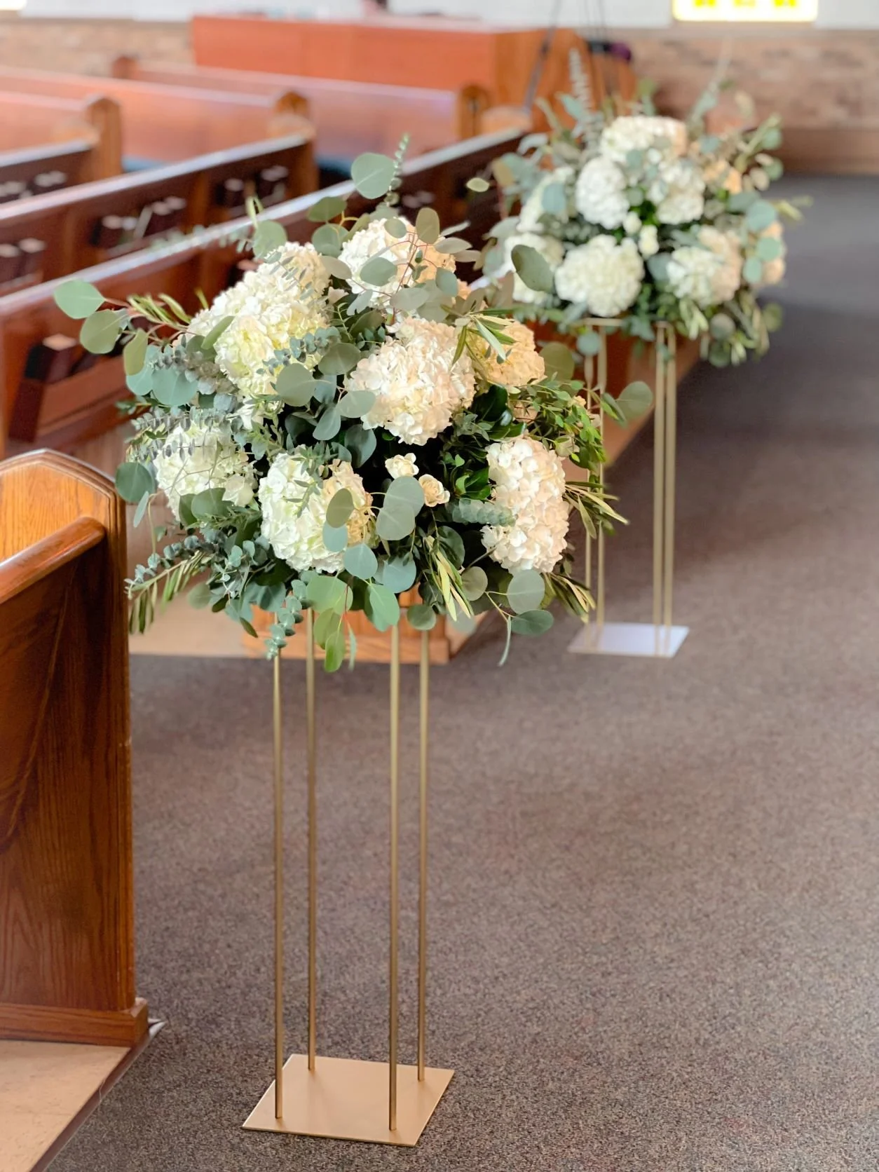 Hydrangea baby euc gold stand church.JPEG