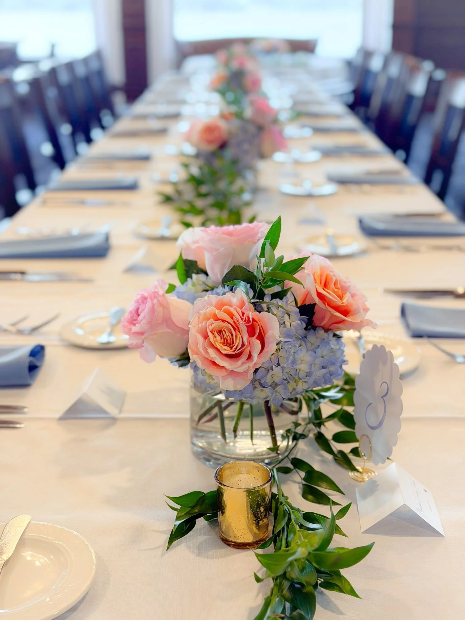 Kings Table Centerpieces and Garland.jpg