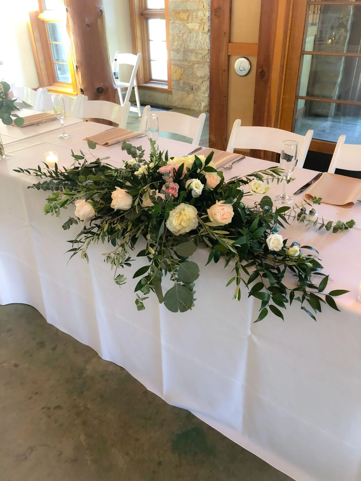 Blush white cream head table.JPEG