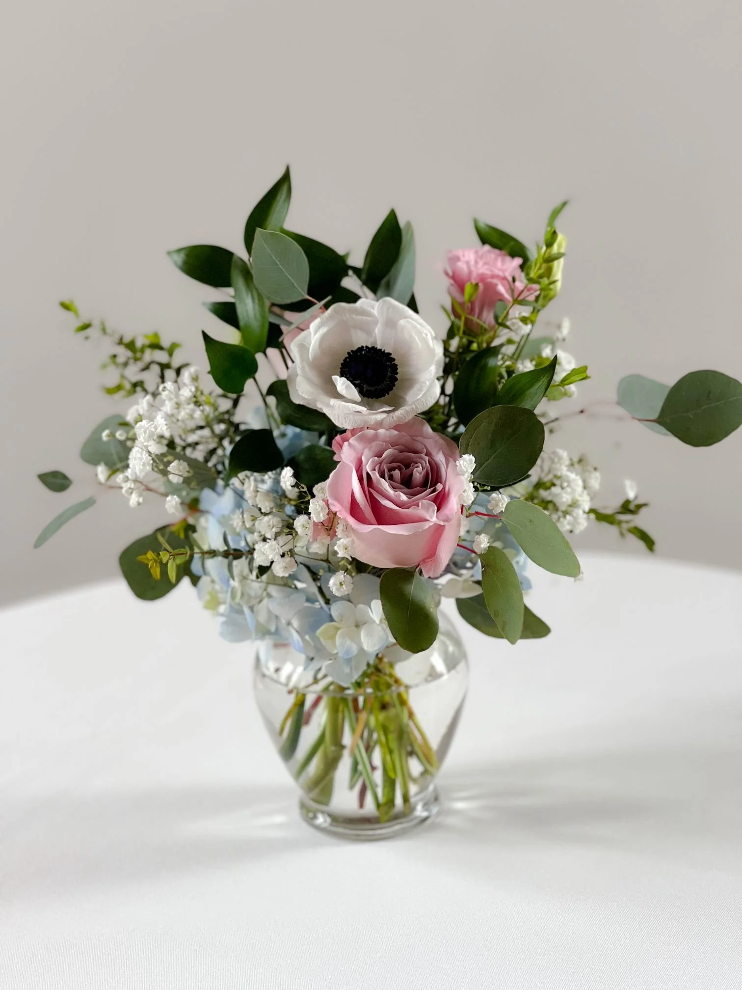Cocktail vase blush white blue.jpg