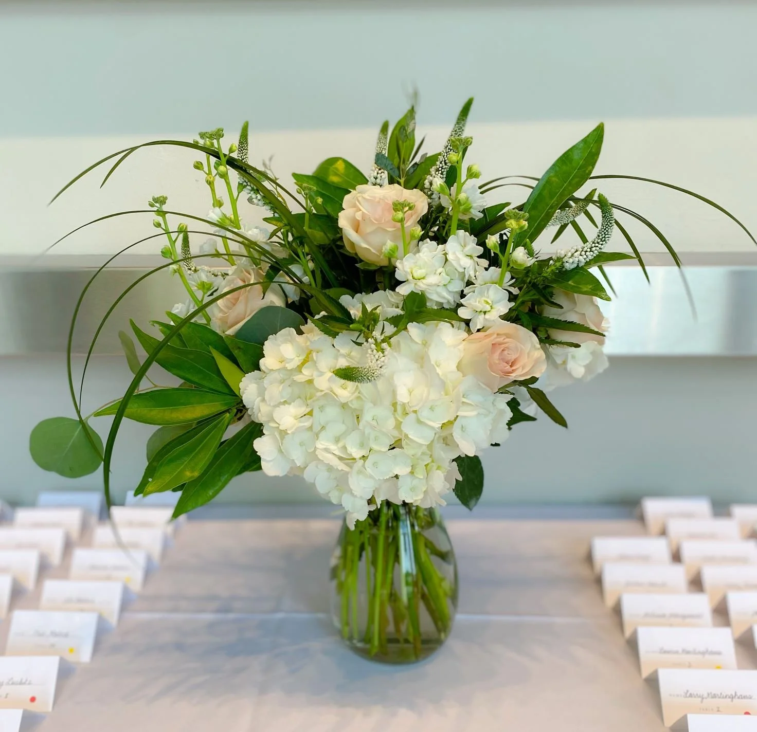 hydrangea pompei veronica stock vase.JPEG