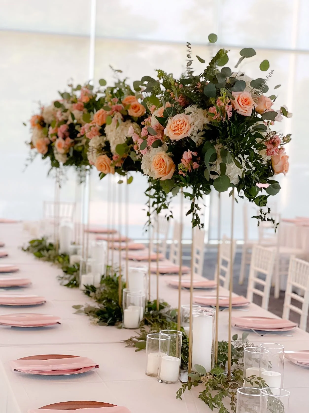 Disovery world kings table gold stands2.JPEG