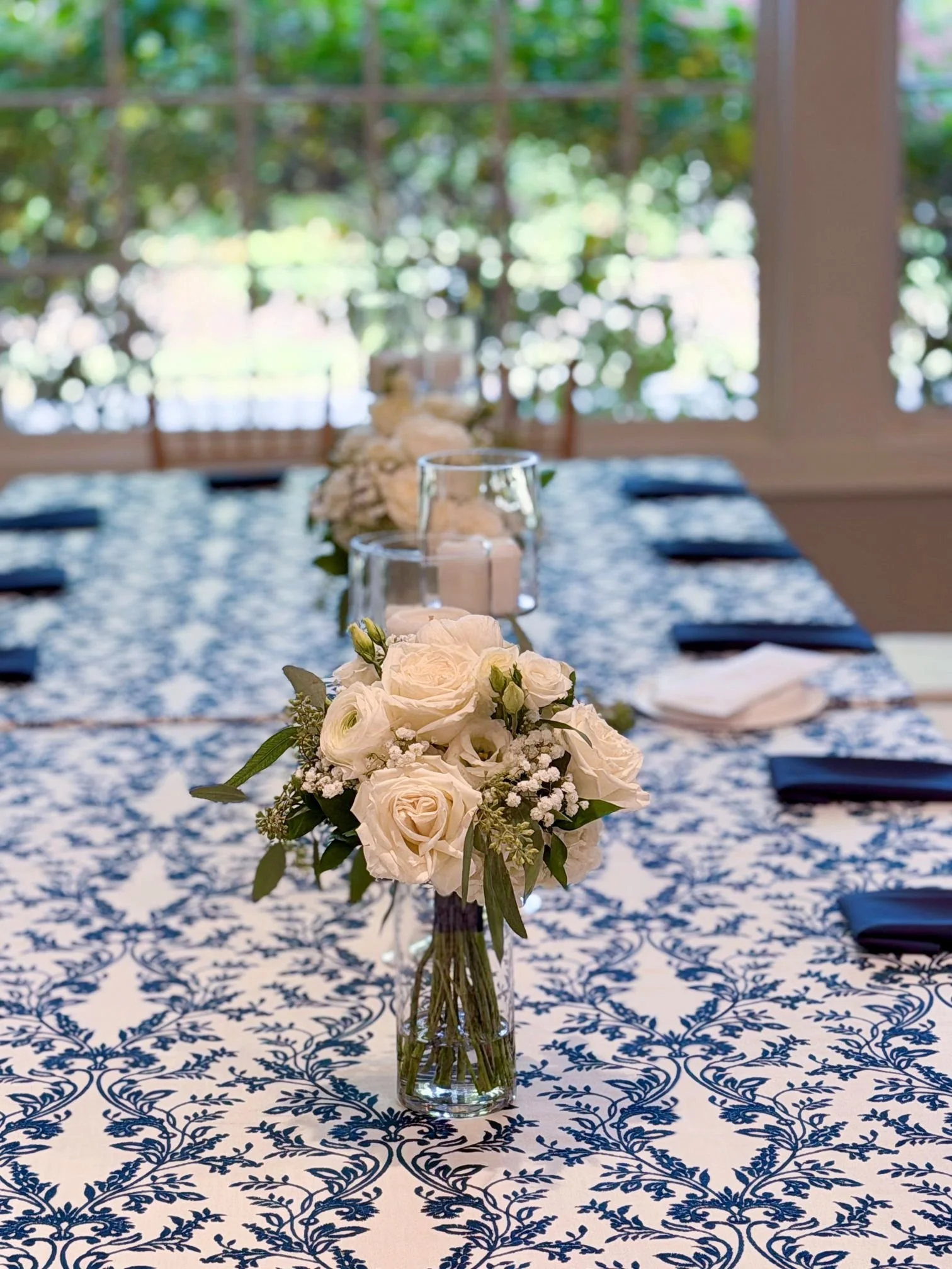 Shullys kings table navy floral linen.jpg