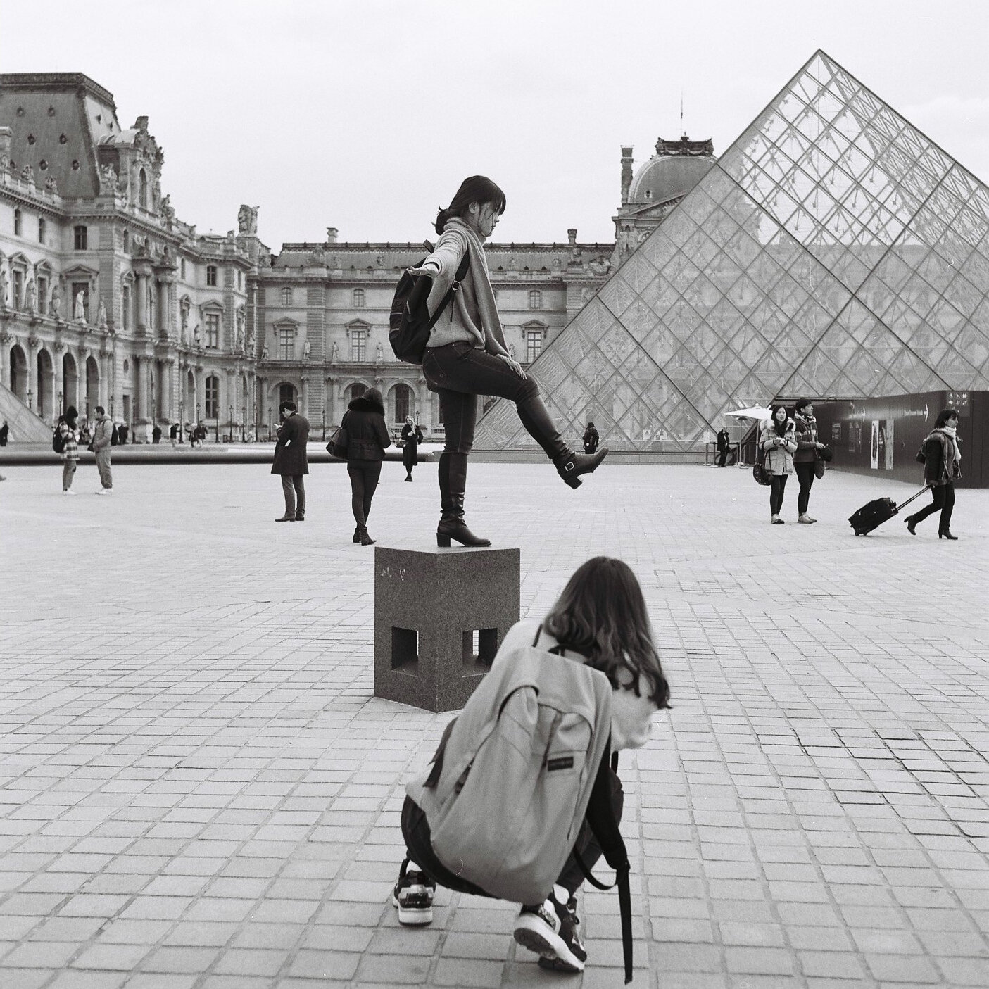 R00049-120-Amie9578_6-1 copy.jpg