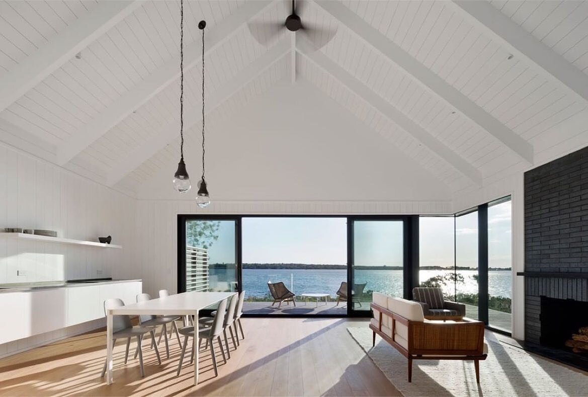 Repost from @robertyoungarchitects
&bull;
Dining and seating area in the guest house of our East Lake project. The design for this space focuses on bringing the landscape in: maximizing waterfront views and allowing sun and breeze to fill the space.
