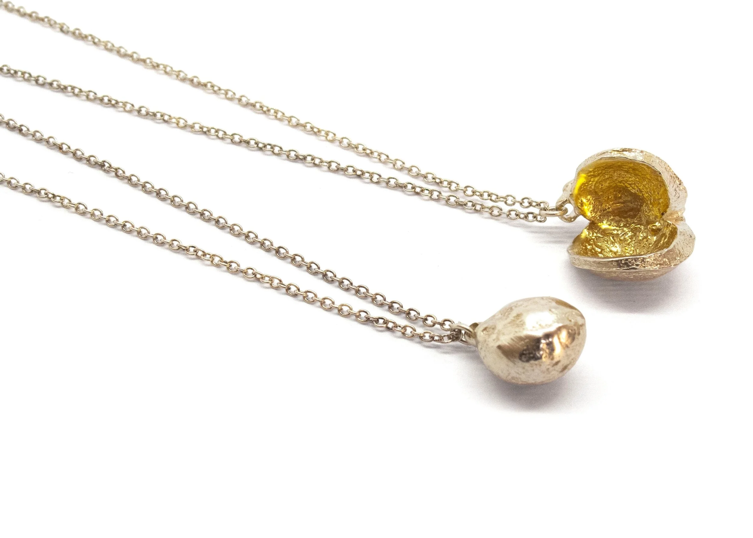 Collane Mother embrace