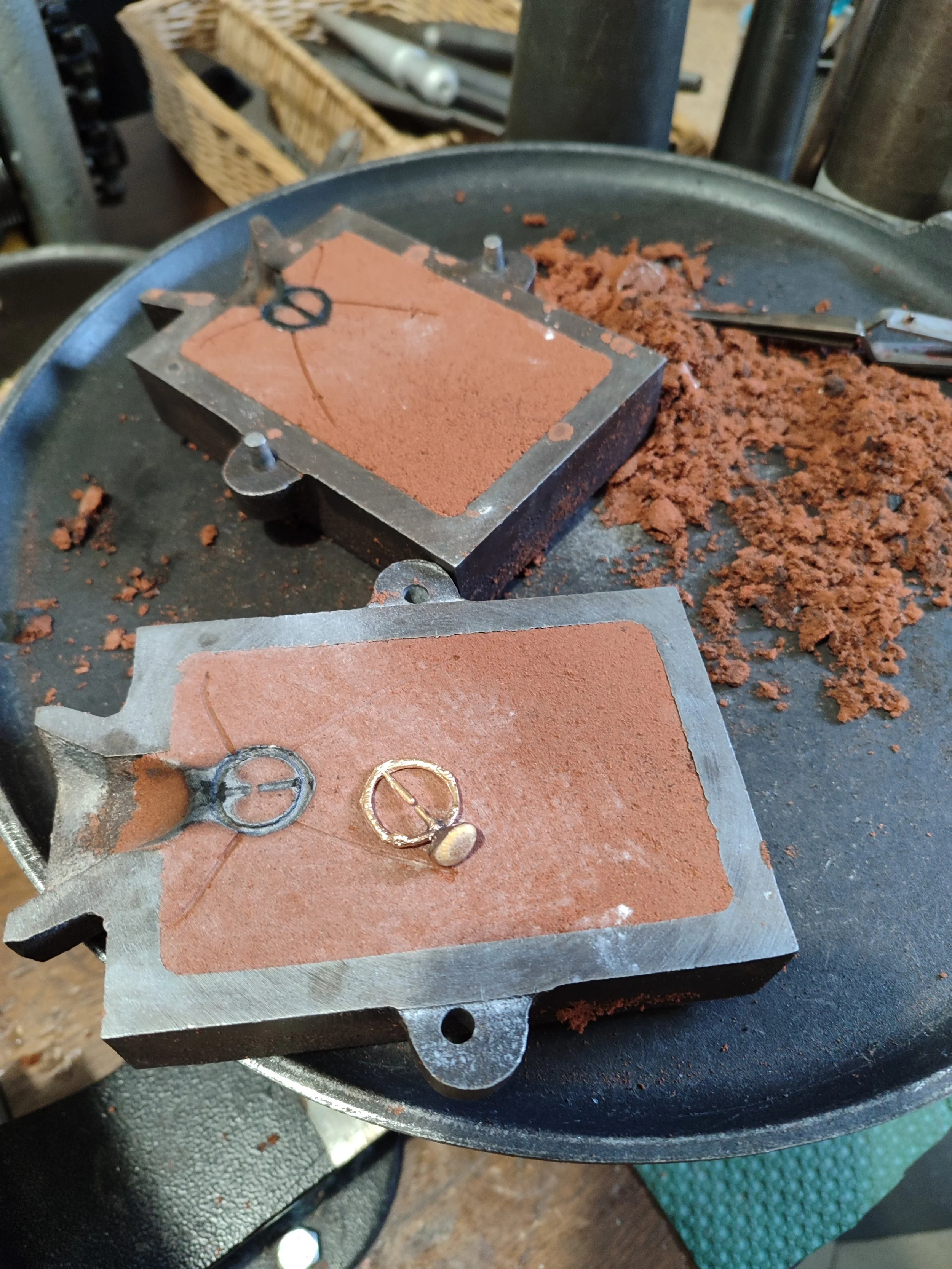 Fusione in sabbia Camelia& friends Ring esperienza 'collettiva'