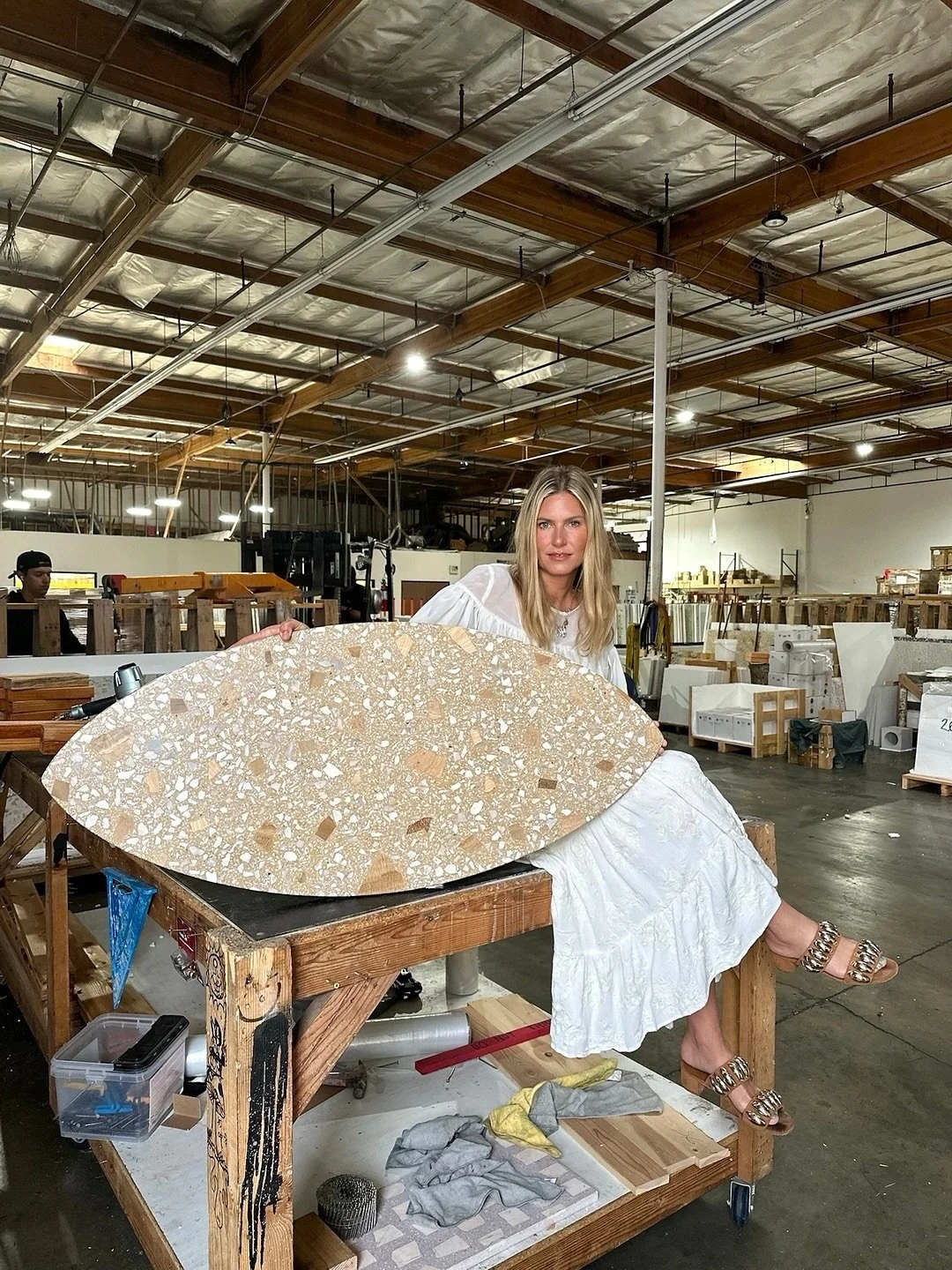 looking for a custom tabletop shape? we’ve got you 🔶 //
⠀⠀⠀⠀⠀⠀⠀⠀⠀
〰️ our RiVi tabletops are the perfect unique piece for commercial AND residential spaces – we love this custom top in our GIA terrazzo 🍯