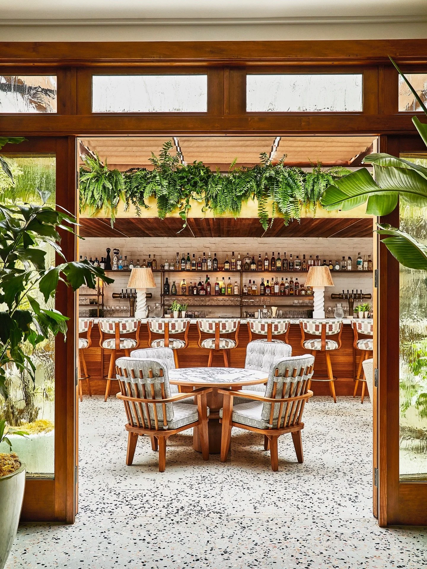 meet us at @sohohouse 🍸 //

if you love poured terrazzo but not the synthetic, airport-floor aesthetic &mdash; this one&rsquo;s for you&hellip;

〰️ VeNTURA 〰️ is our bagged terrazzo mix made without epoxy binders, designed to showcase the beauty, va