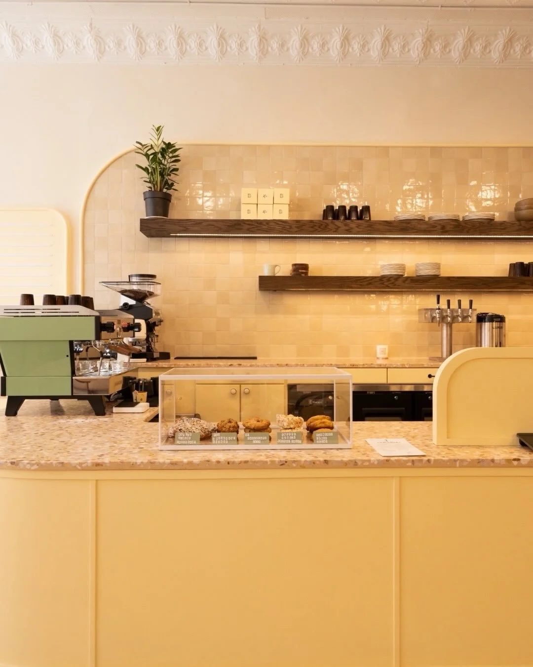 coffee dates, shared plates + terrazzo to hold it all ☕️ //

our terrazzo countertops and tabletops made for real life 〰️ durable, warm, and anything but boring 

featuring a favorite mix 〰️ pacifica beige base with large marble chip + large yellow c