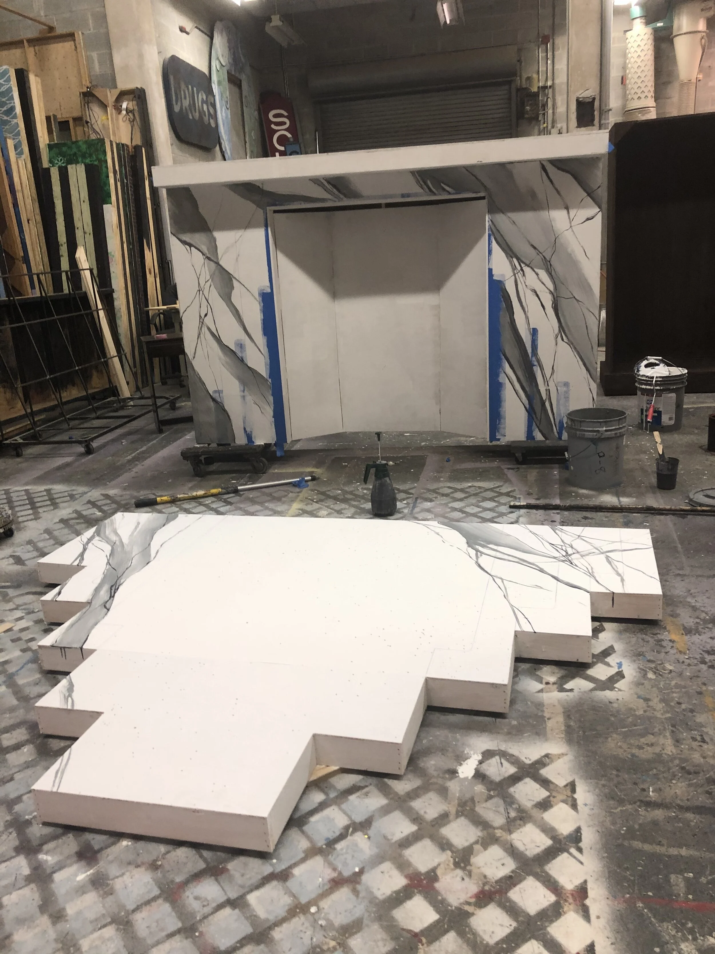 Singin' in the Rain, Springer Opera House 2020, Mansion Fireplace