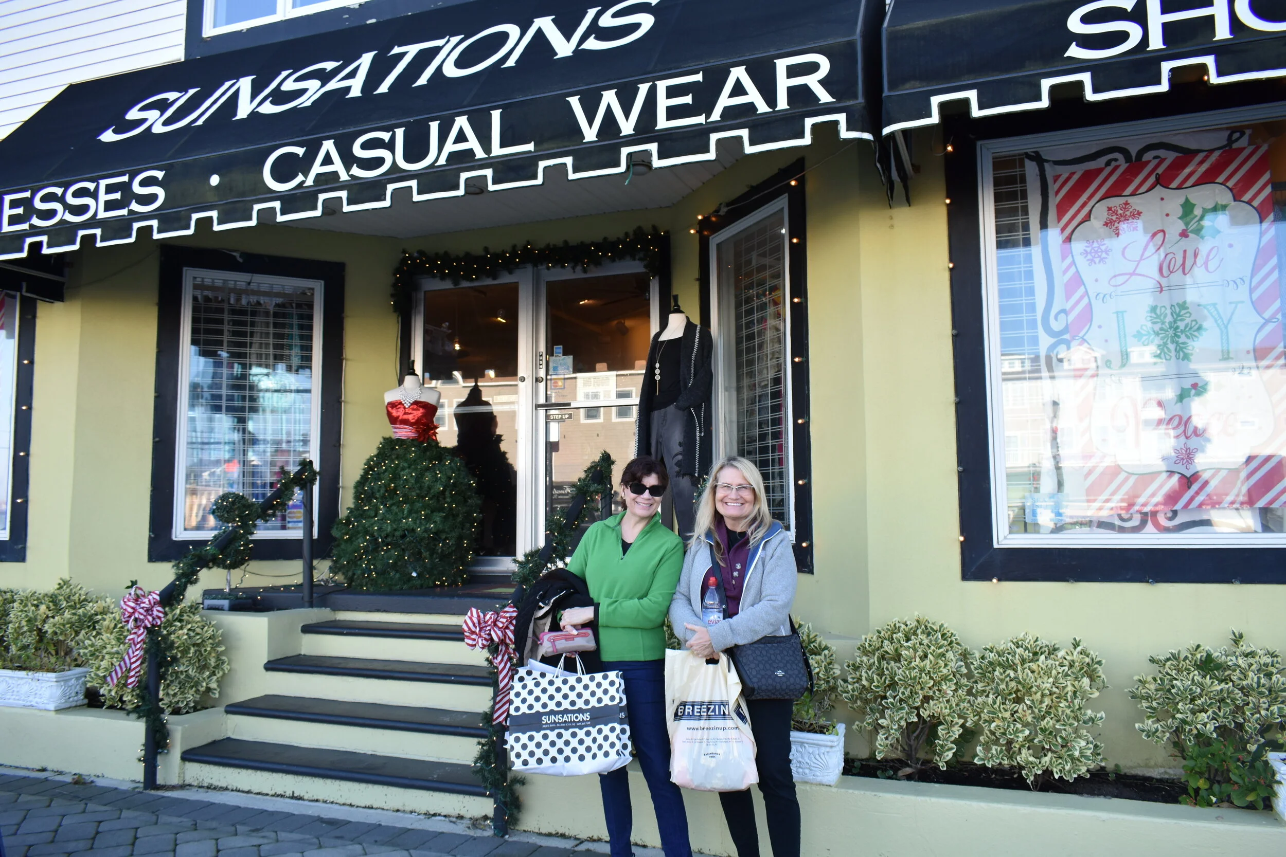 Terry Pospischil and Eileen Dillion shopped during Girls Weekend.  