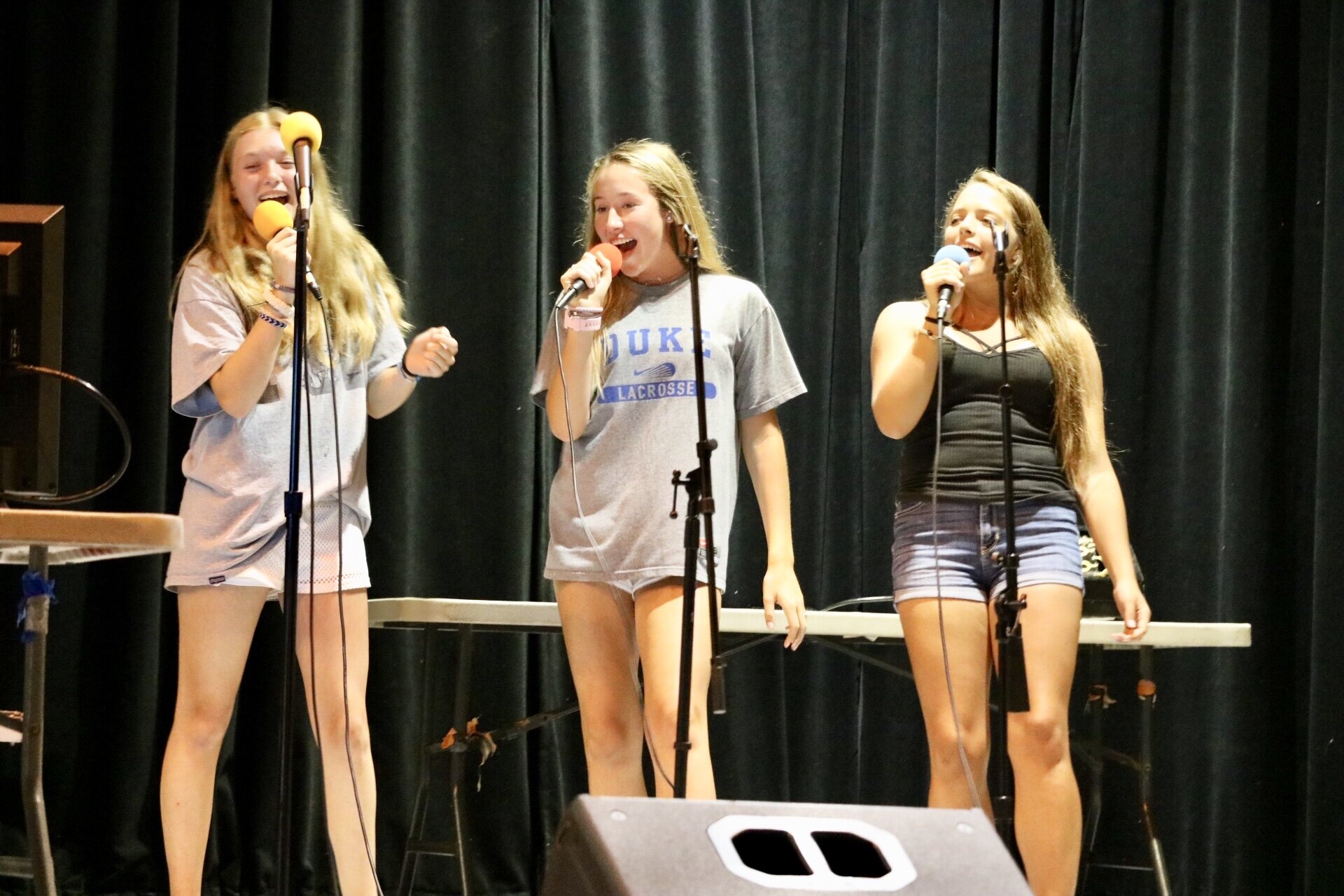 Kaitlyn Hnatkowsky, Mia Vazquez, Averie Schnupp performed at one of the 2018 Acoustic Open Mic Nights.