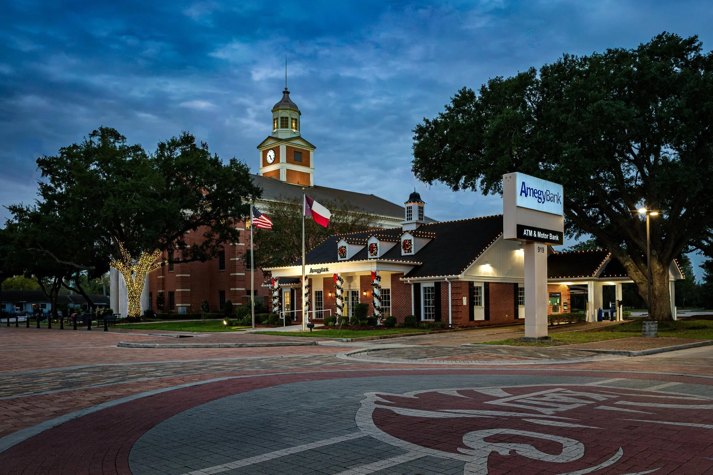 City Hall + Amegy Bank with Xmas Decorations / Katy, TX