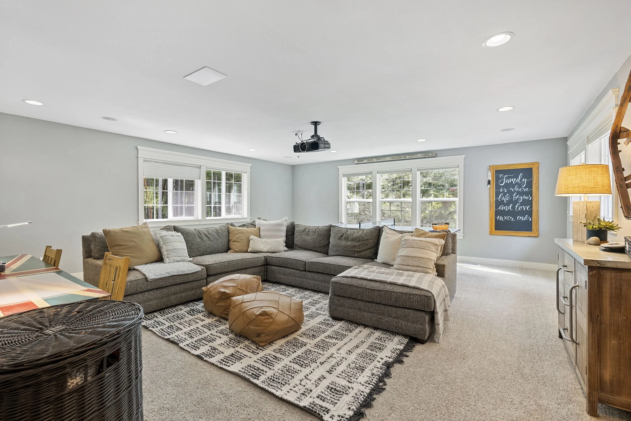20-web-or-mls-7303 44th St NW142.jpg