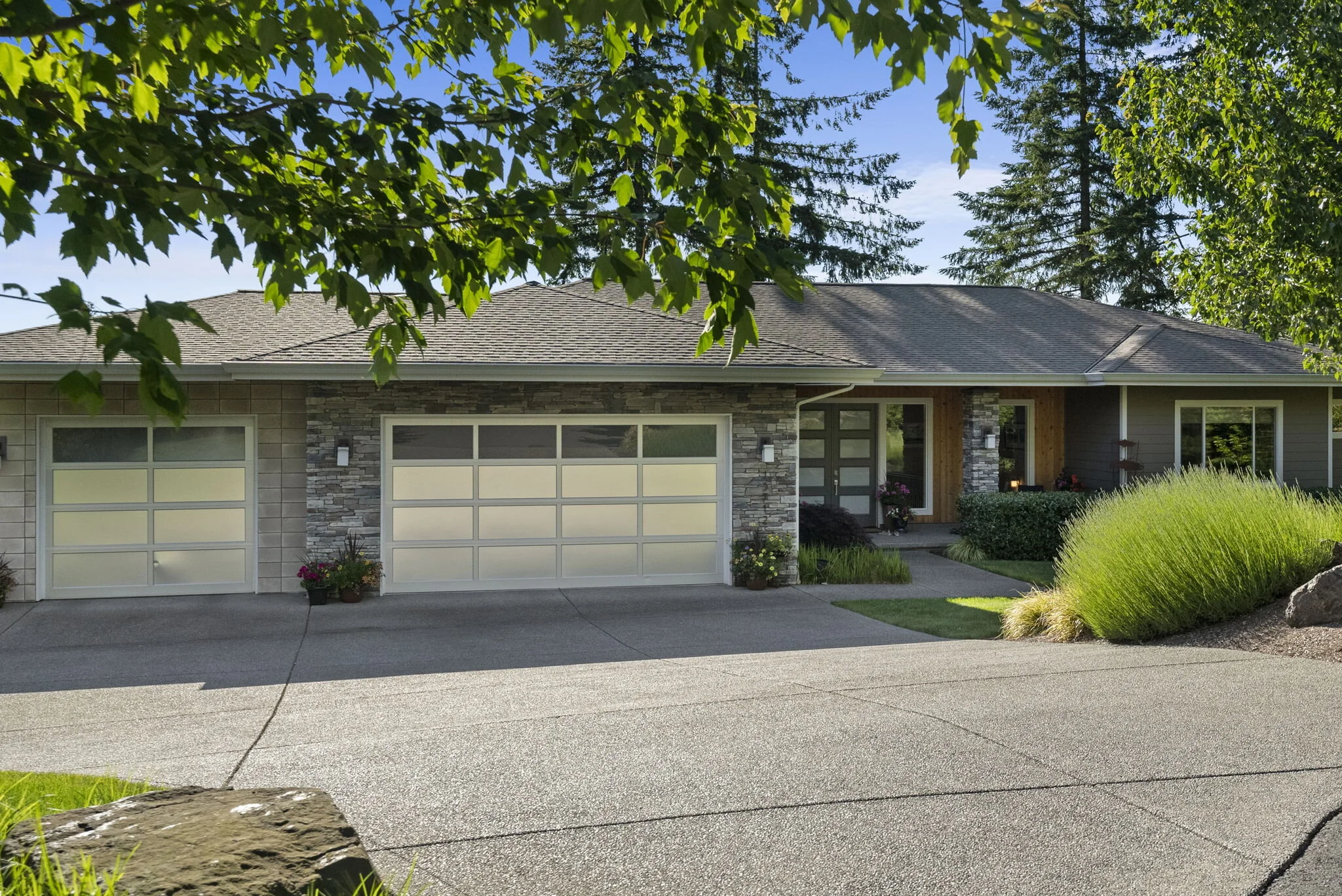 5-web-or-mls-13712 Whispering Pine015.jpg