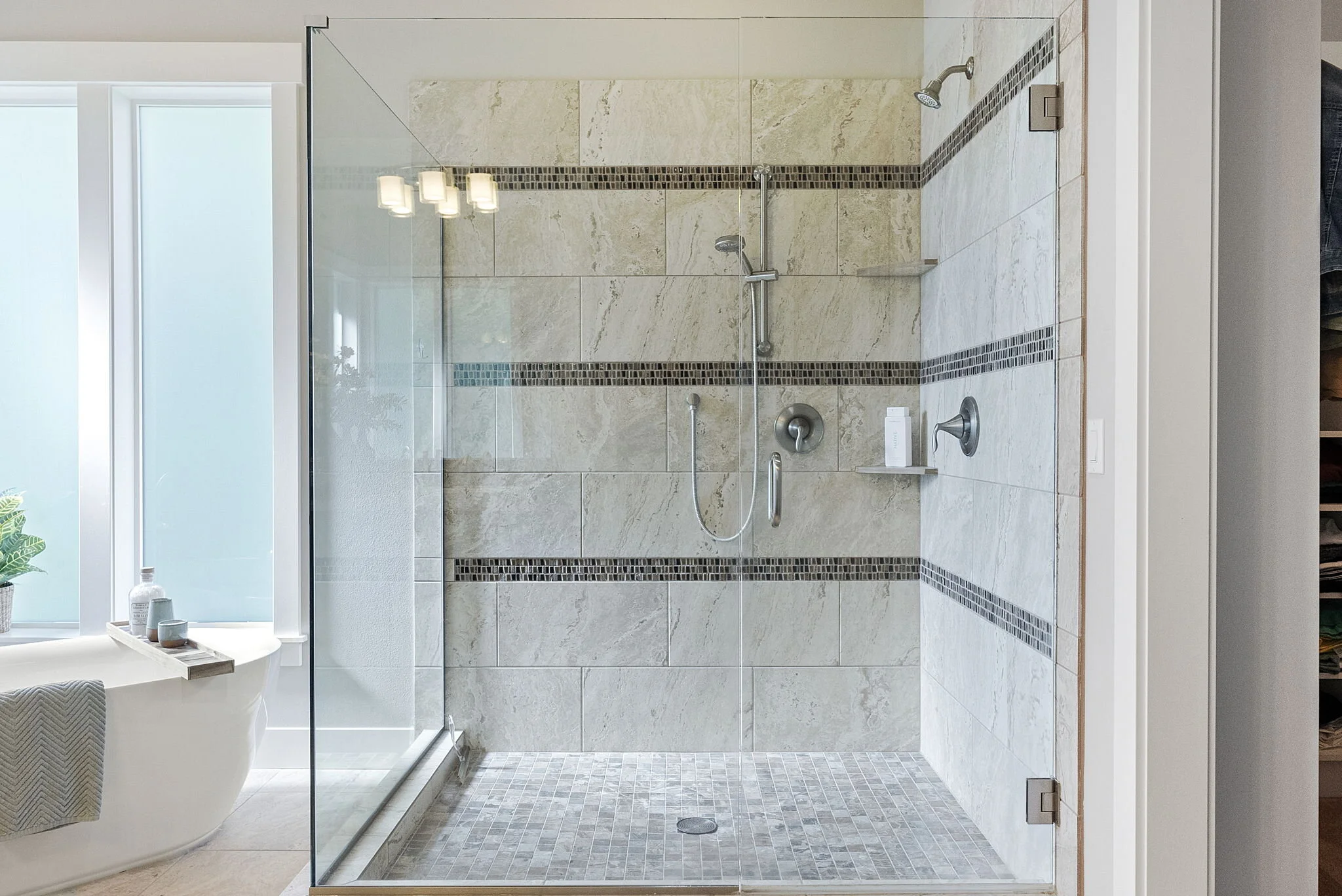 42-web-or-mls-13712 Whispering Pine132.jpg