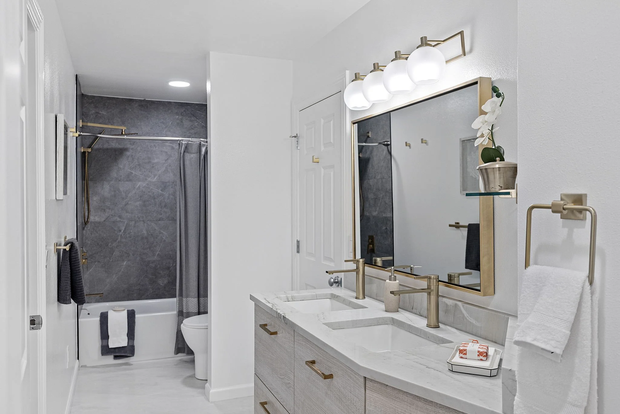 12-web-or-mls-4709-131st-st-ct-nw.jpg