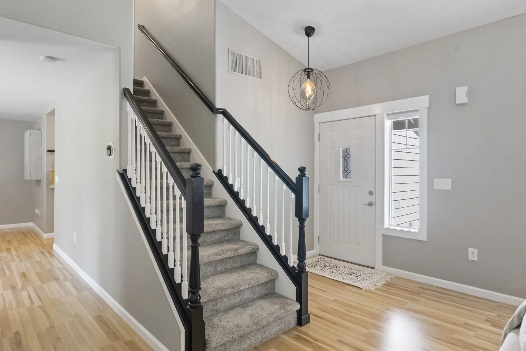 29-web-or-mls-3815-125th-st-nw.jpg