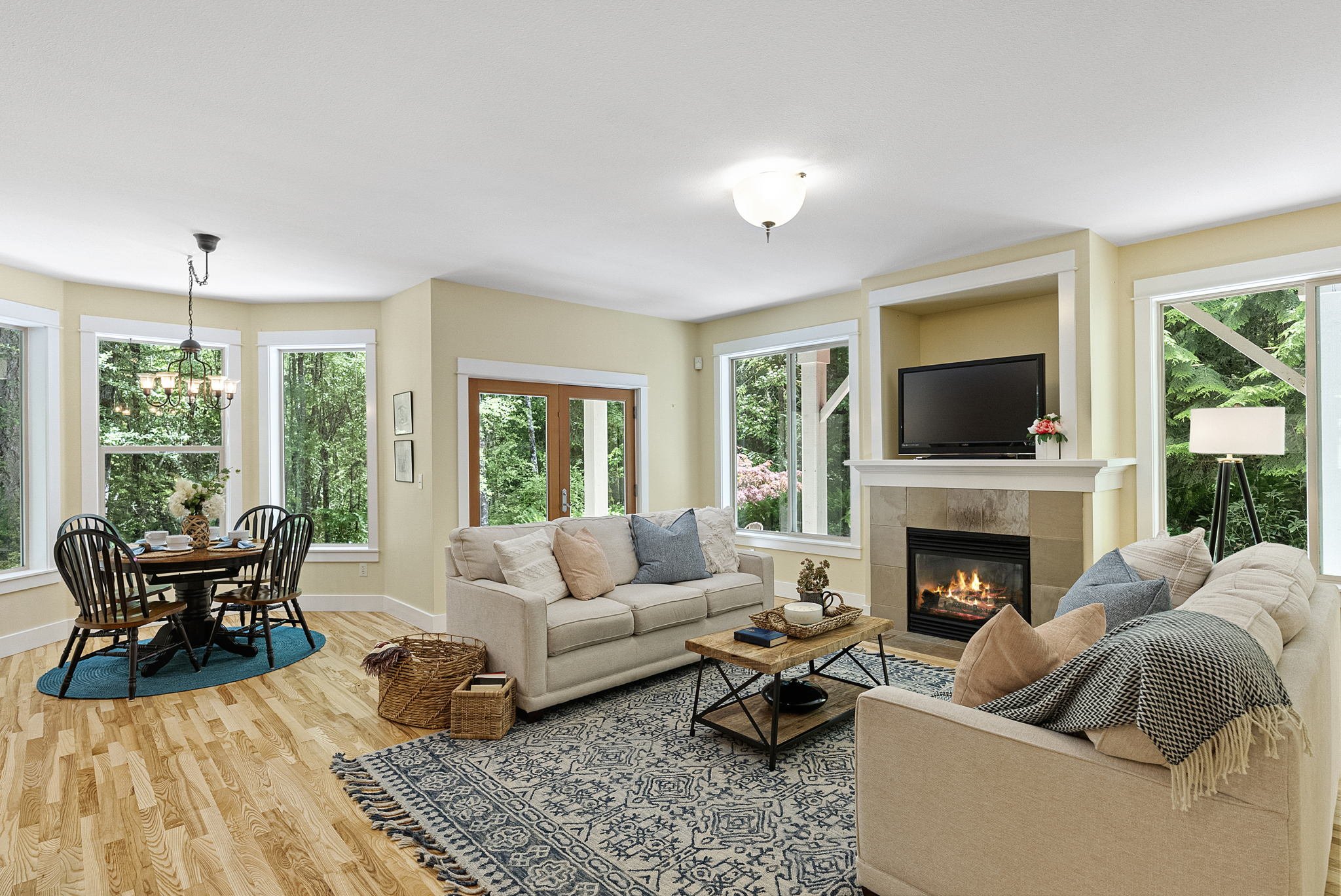 9-web-or-mls-3914-136th-st-ct-nw.jpg