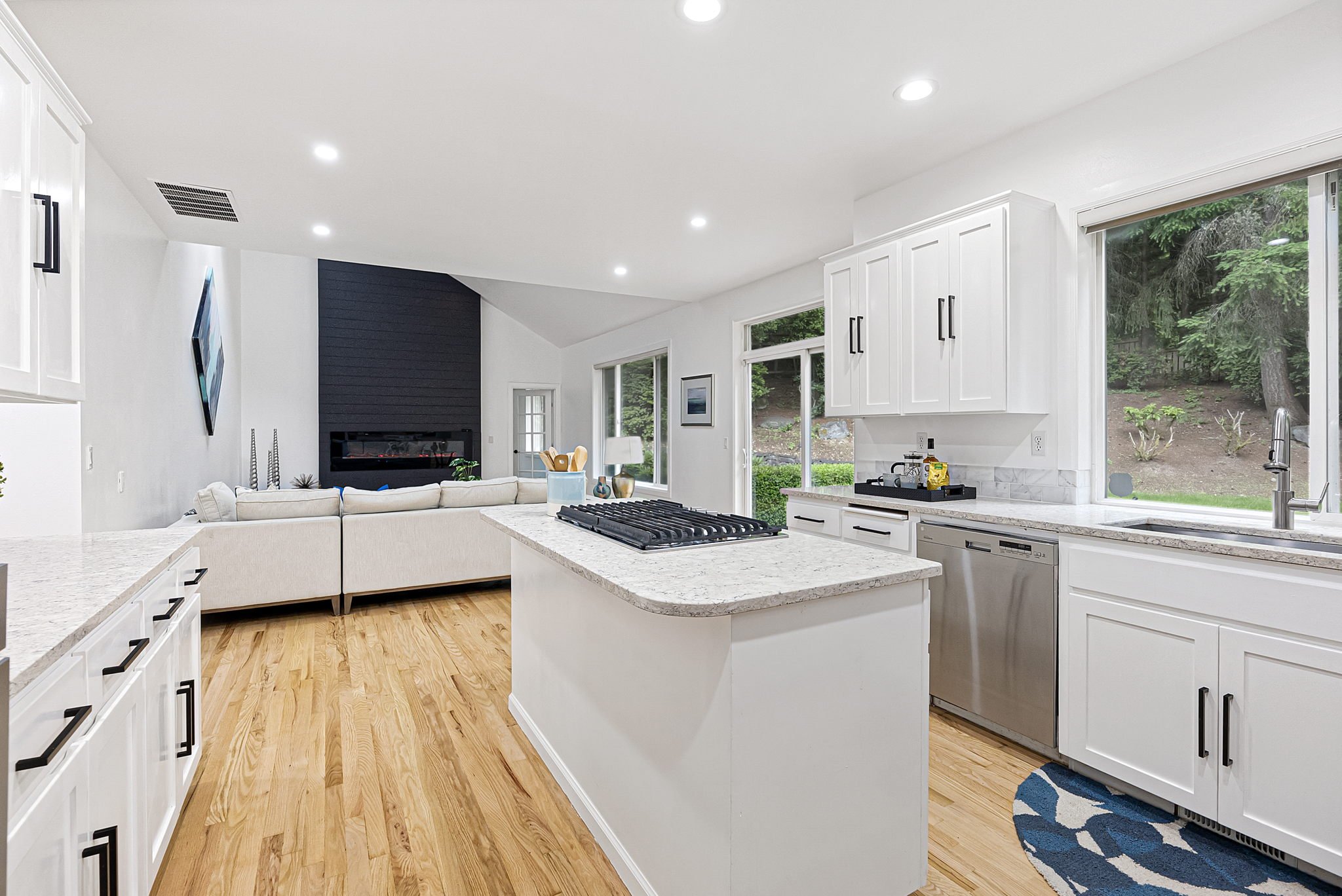 48-web-or-mls-4822-133rd-st-nw.jpg