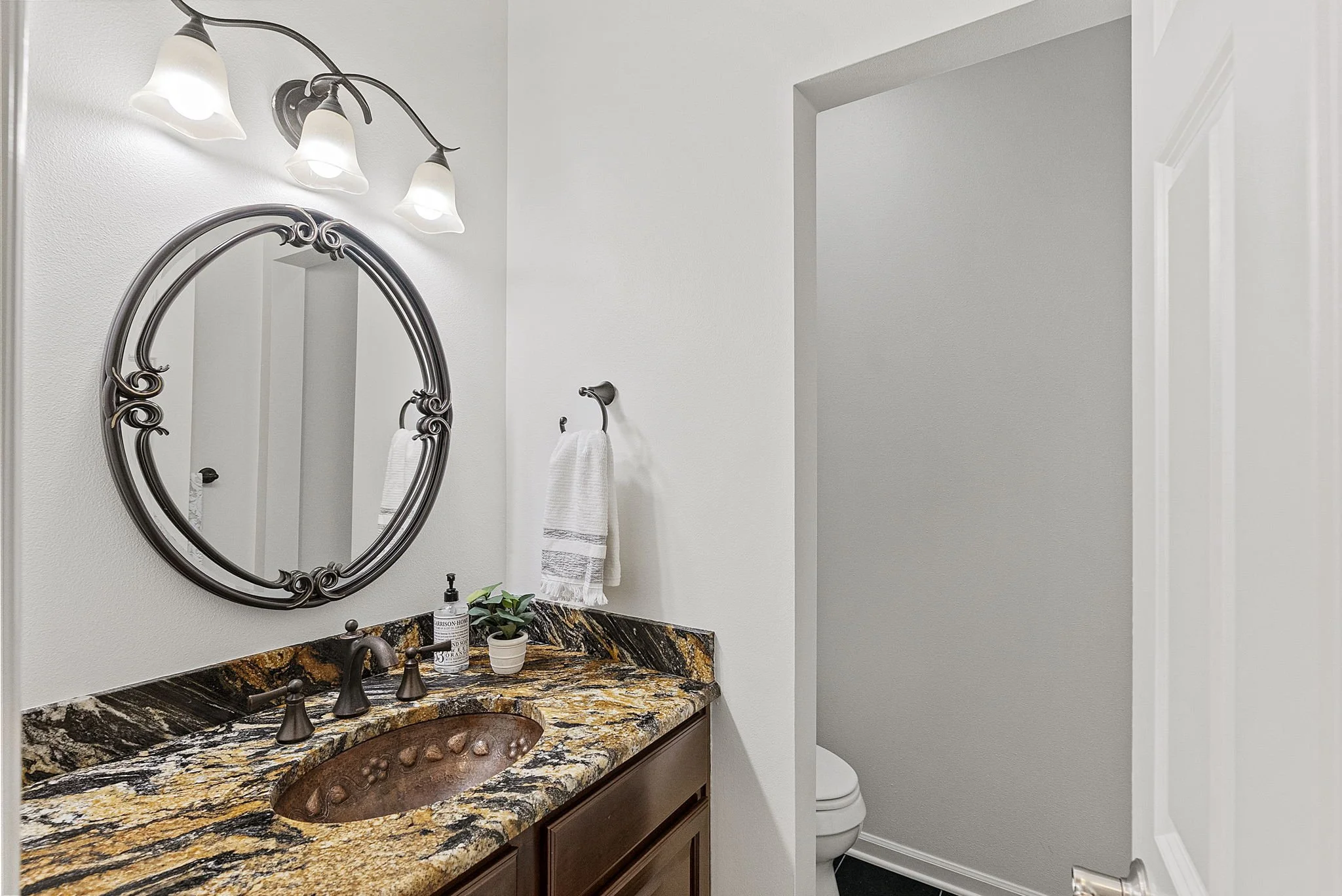 5-web-or-mls-5232-w-old-stump-dr-nw.jpg