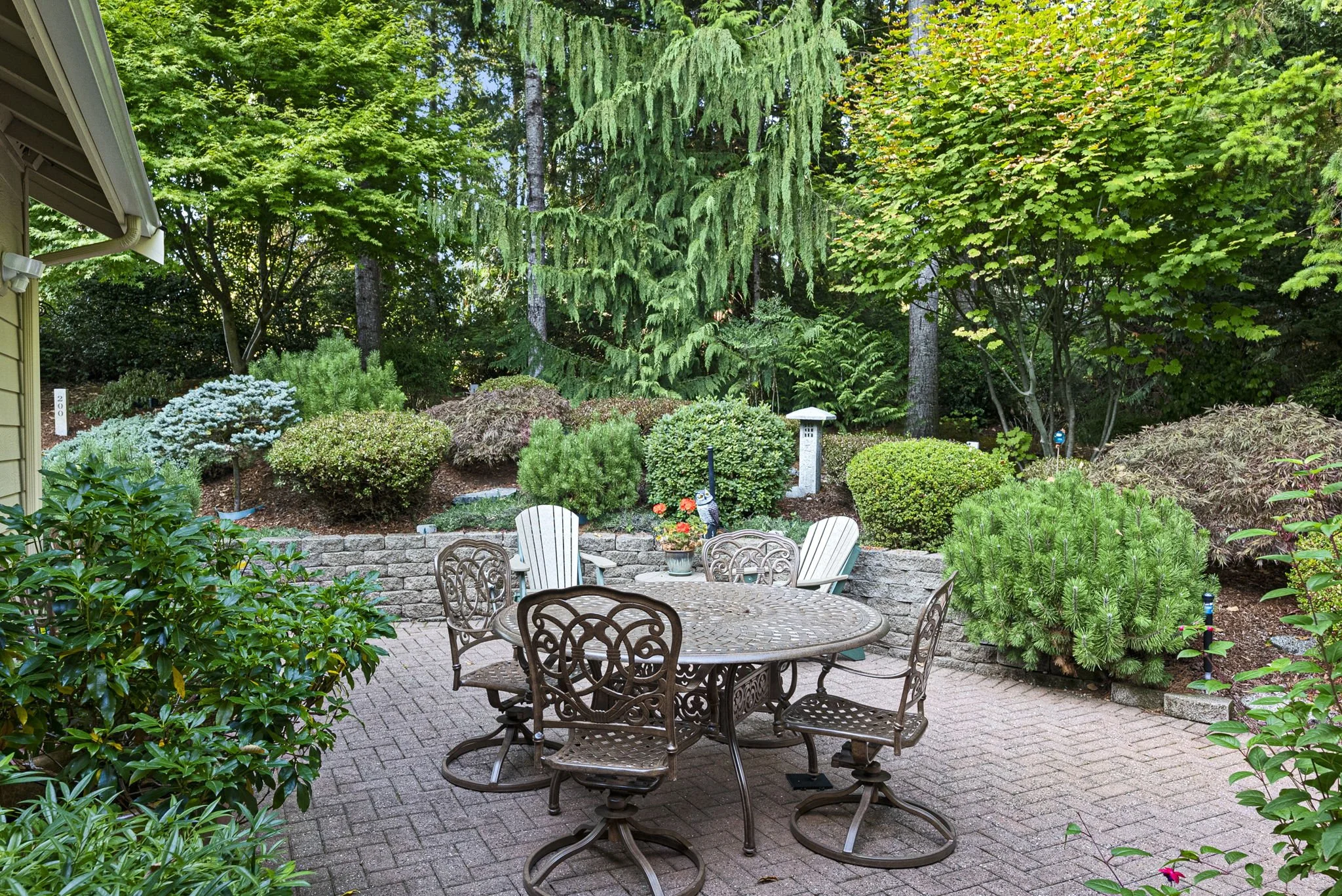21-web-or-mls-5232-w-old-stump-dr-nw.jpg