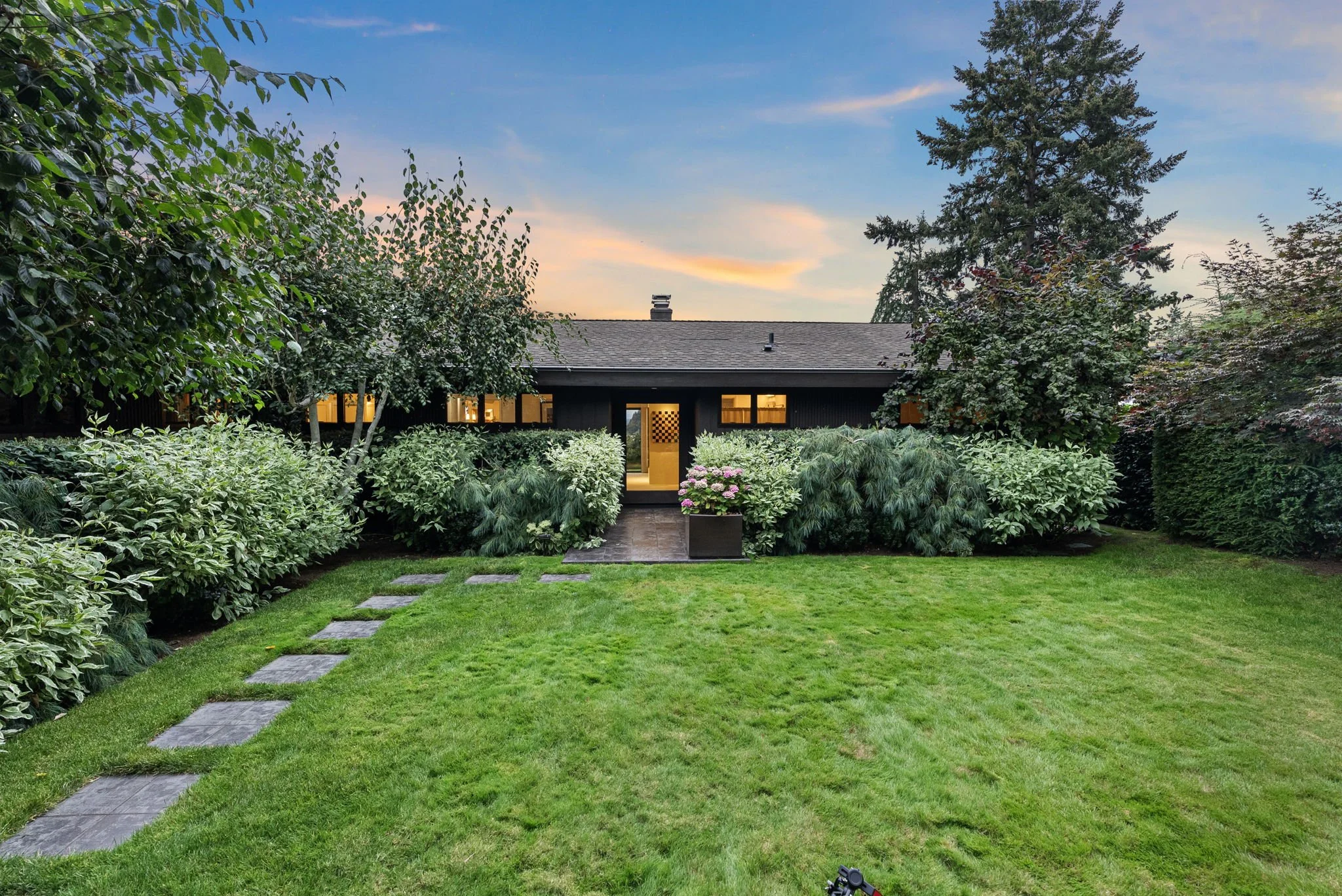 54-web-or-mls-6515-27th-ave-nw.jpg