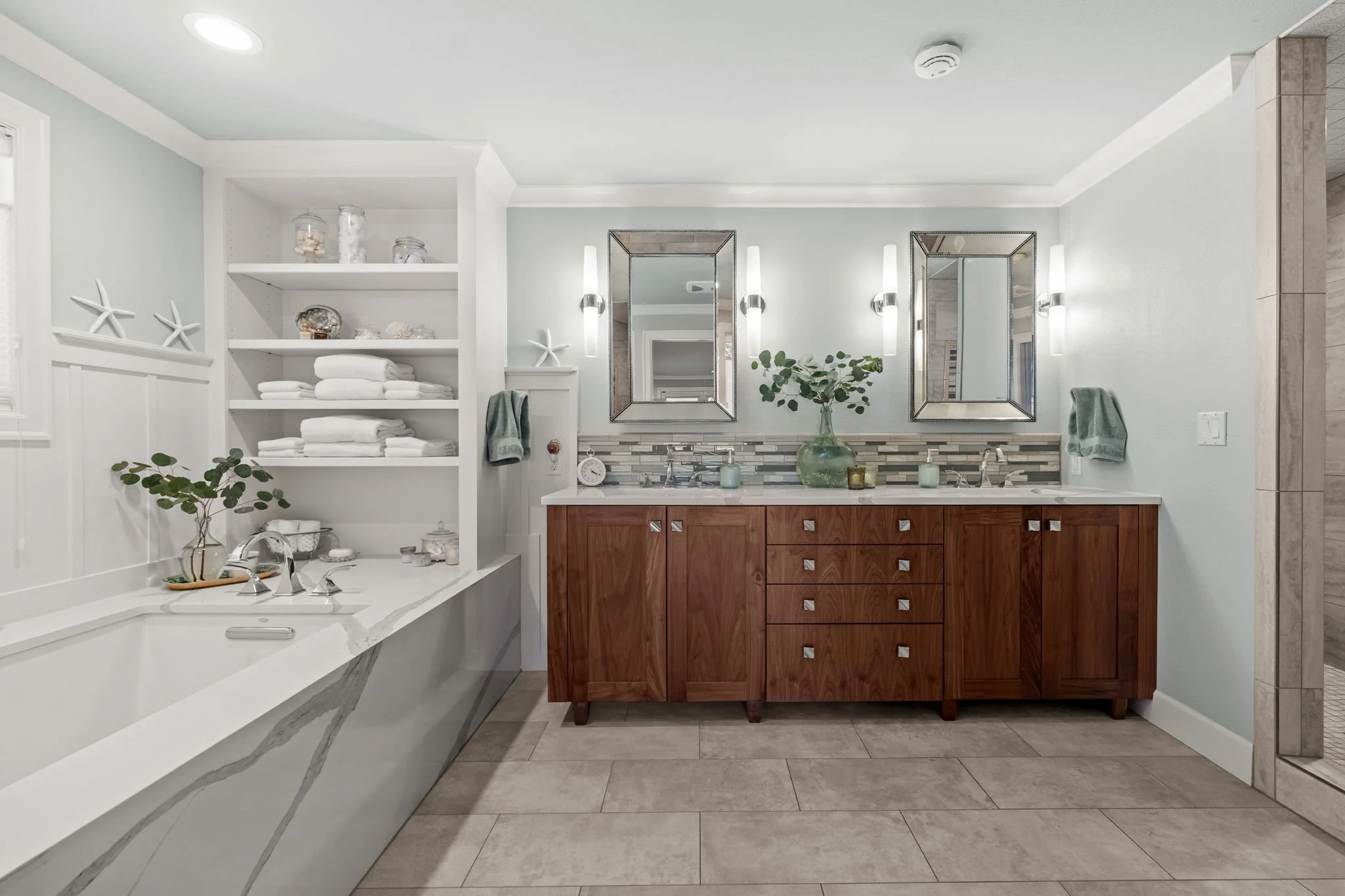 284 Bella Bella Drive52.jpg