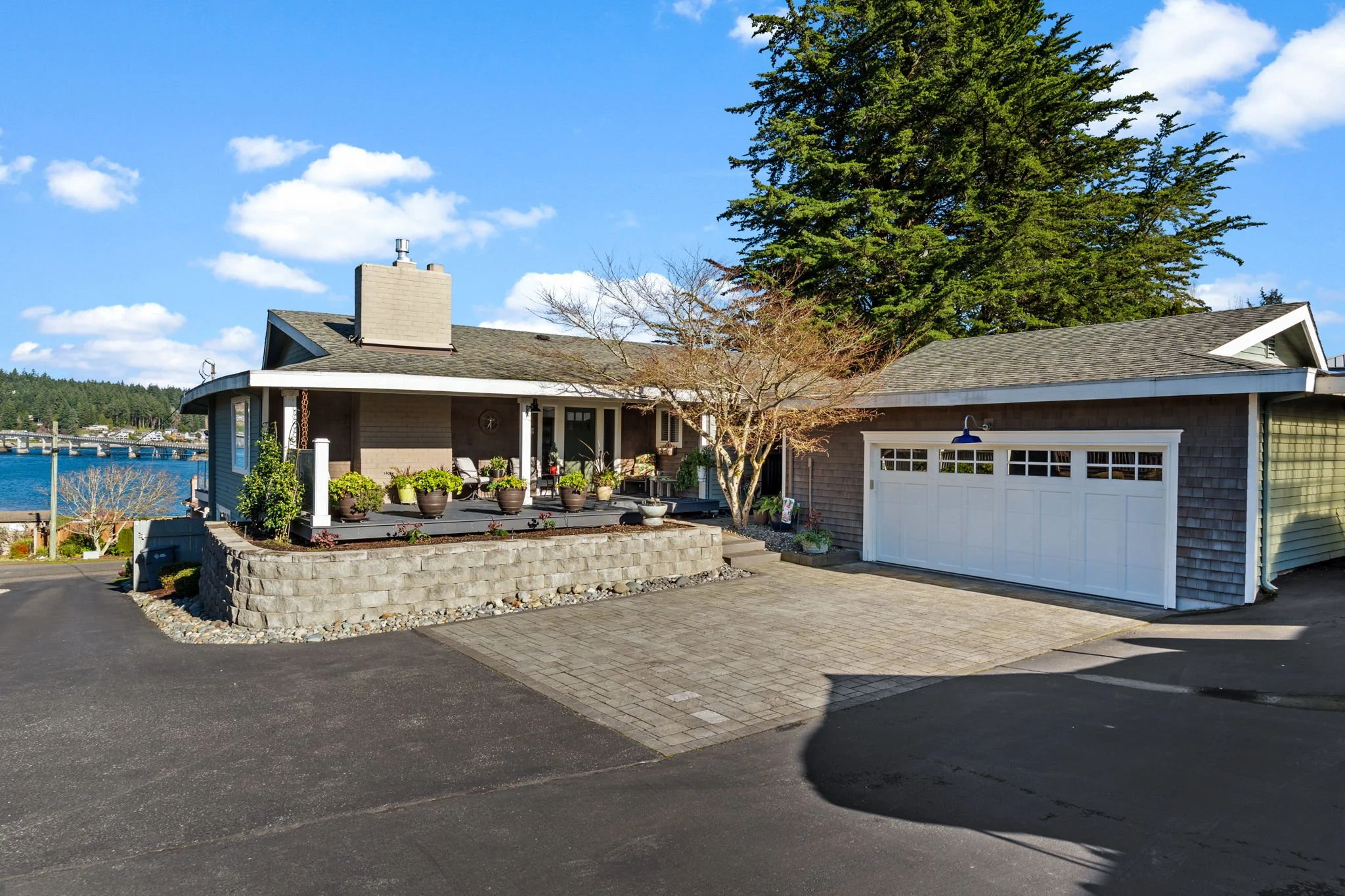 284 Bella Bella Drive86.jpg