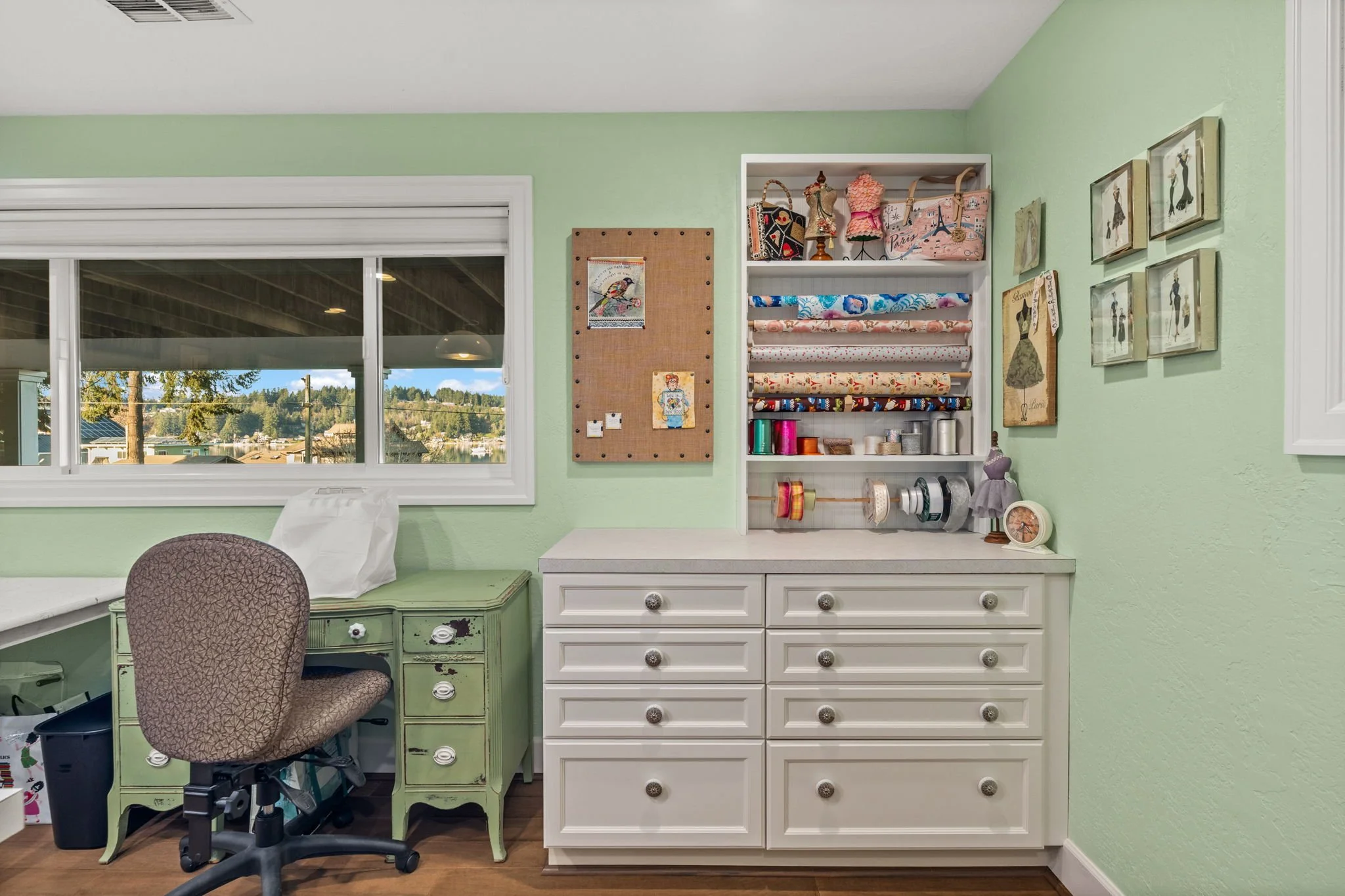 284 Bella Bella Drive117.jpg