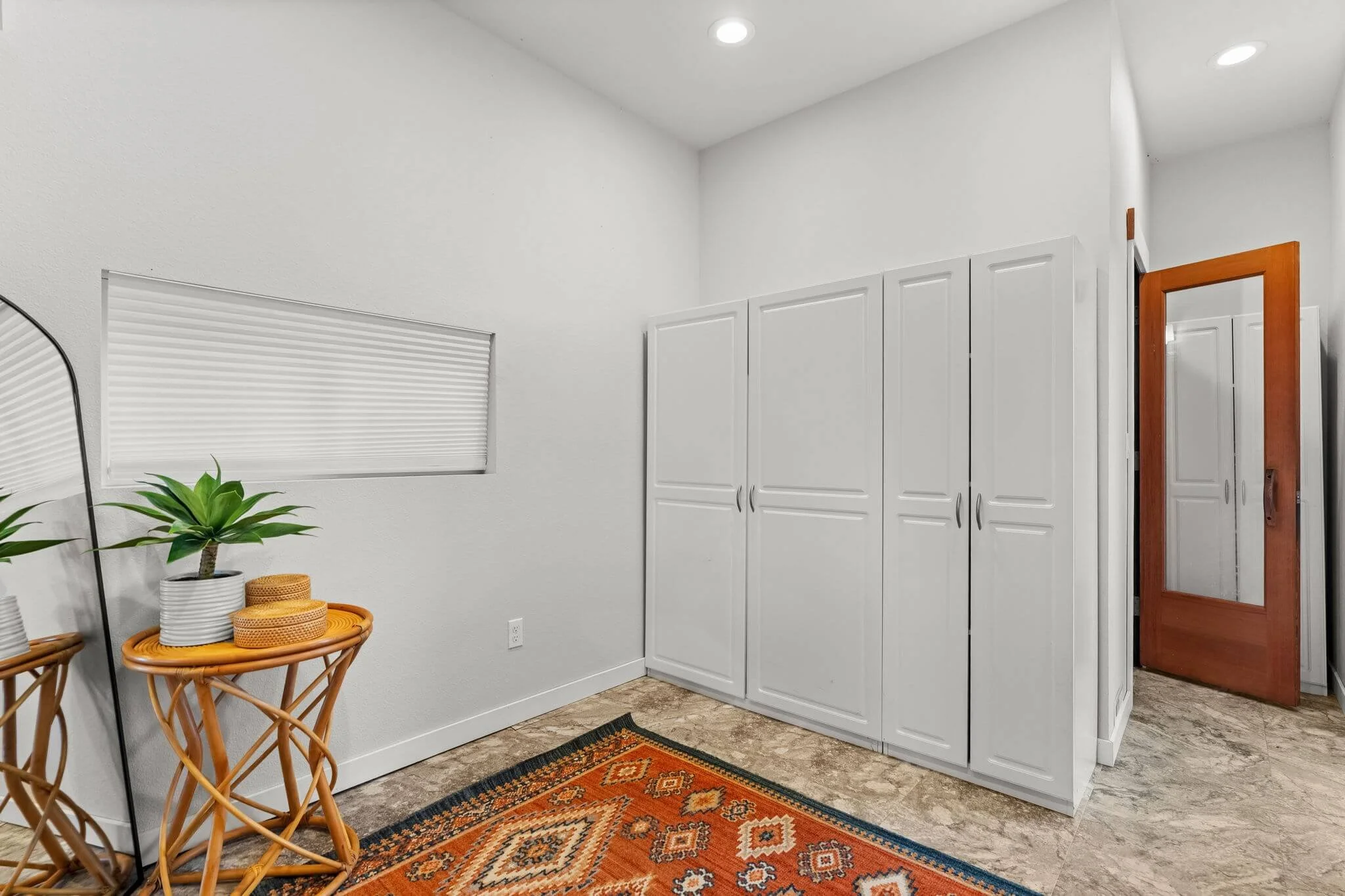 4221 Forest Beach Drive31.jpg